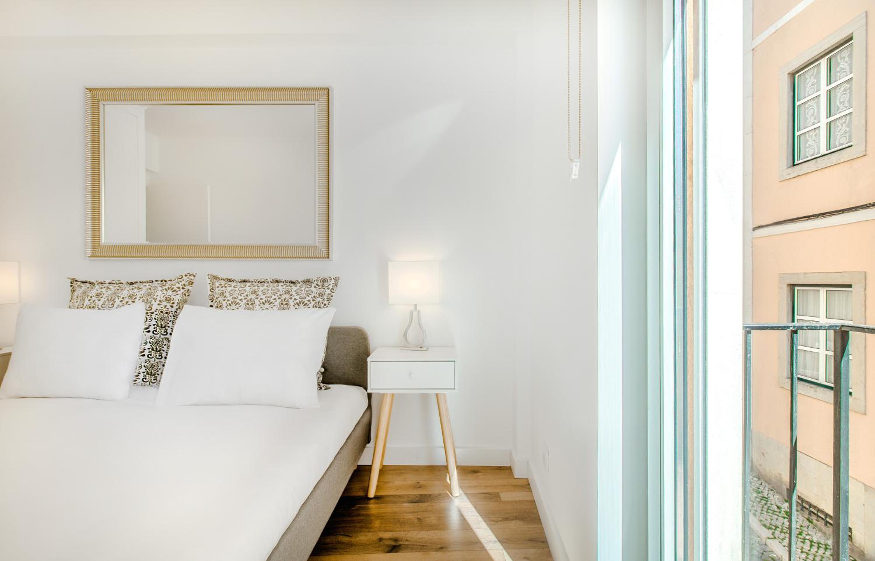 Lisbon Stay at Santo Antonio Flat view 5