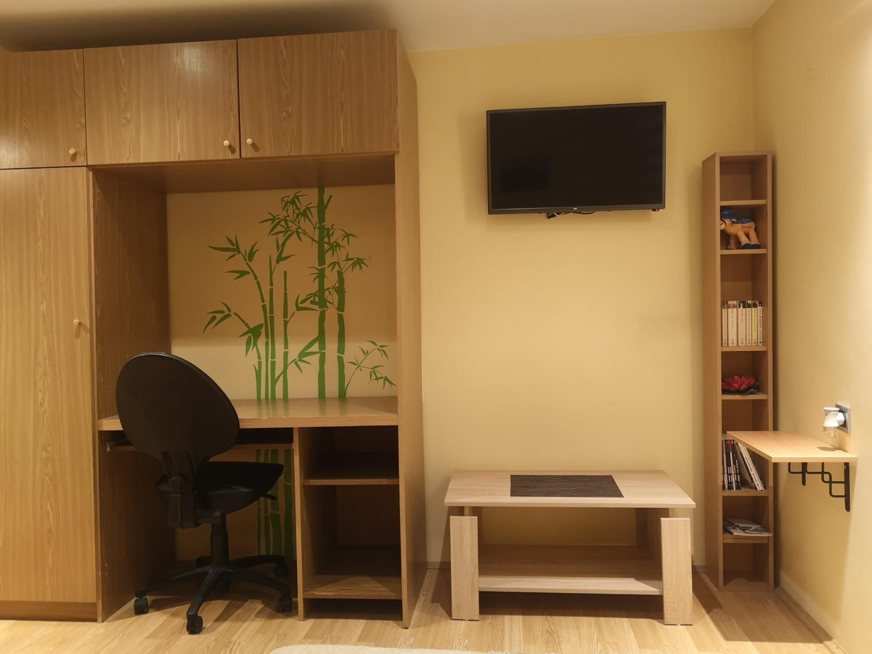 Photo 10