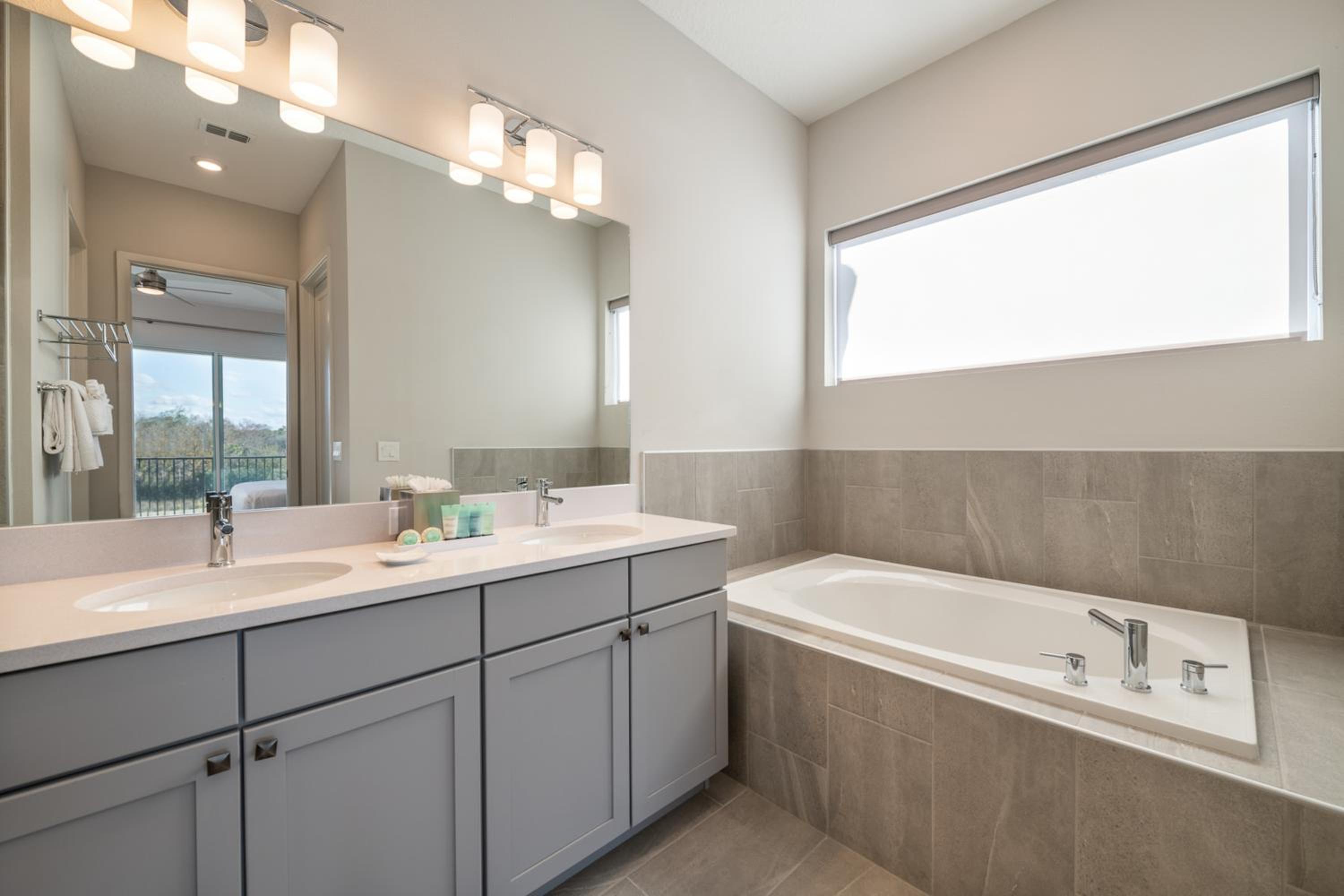Luxury Home in Bears Den Near Disney with Private Pool, Game Room & Resort Amenities - 1002JN view 4