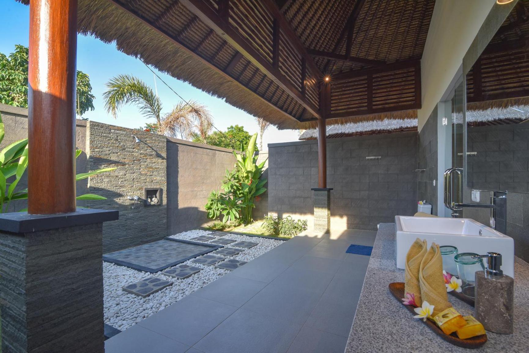 The Manik Kalisada view 5
