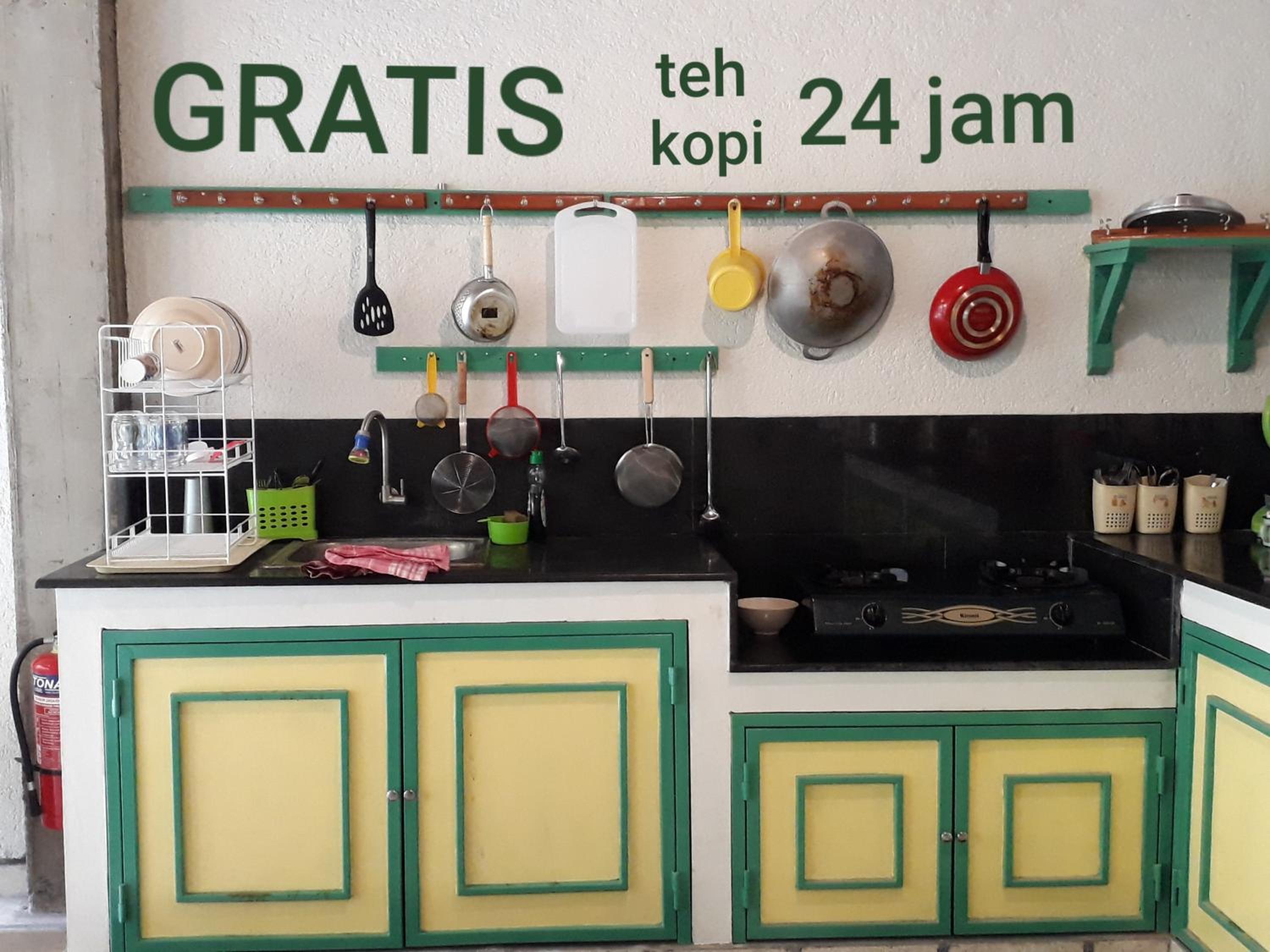 Joglo Aruna Guesthouse view 3