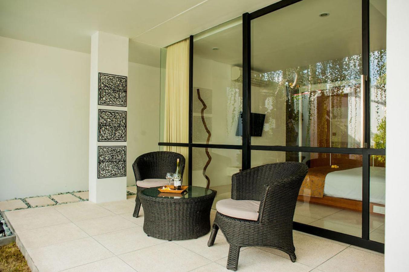 Villa Muse Seminyak - 500 meters from beach view 3