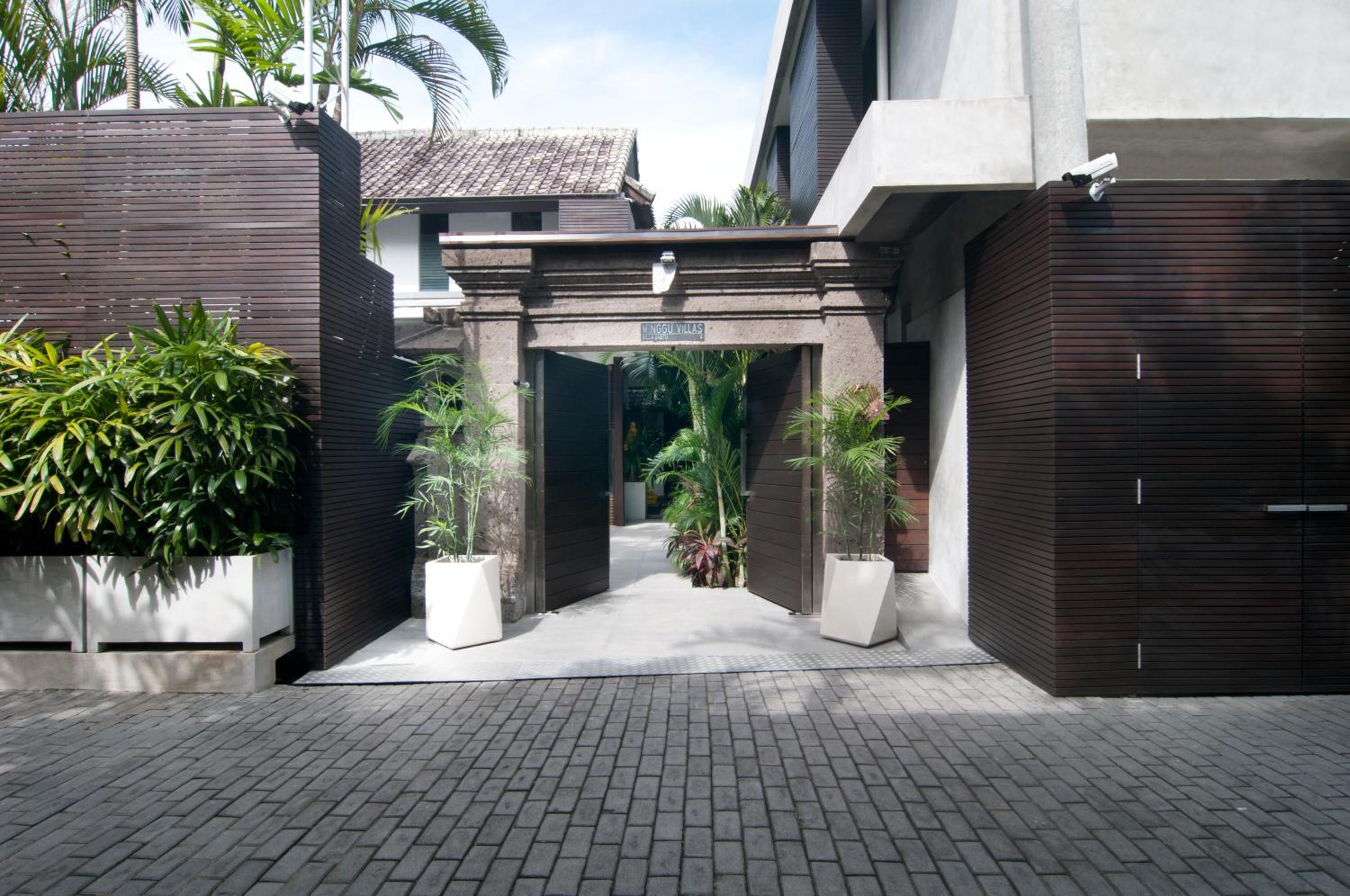 5BR Villa Sabtu - Minggu Villas Seminyak view 2