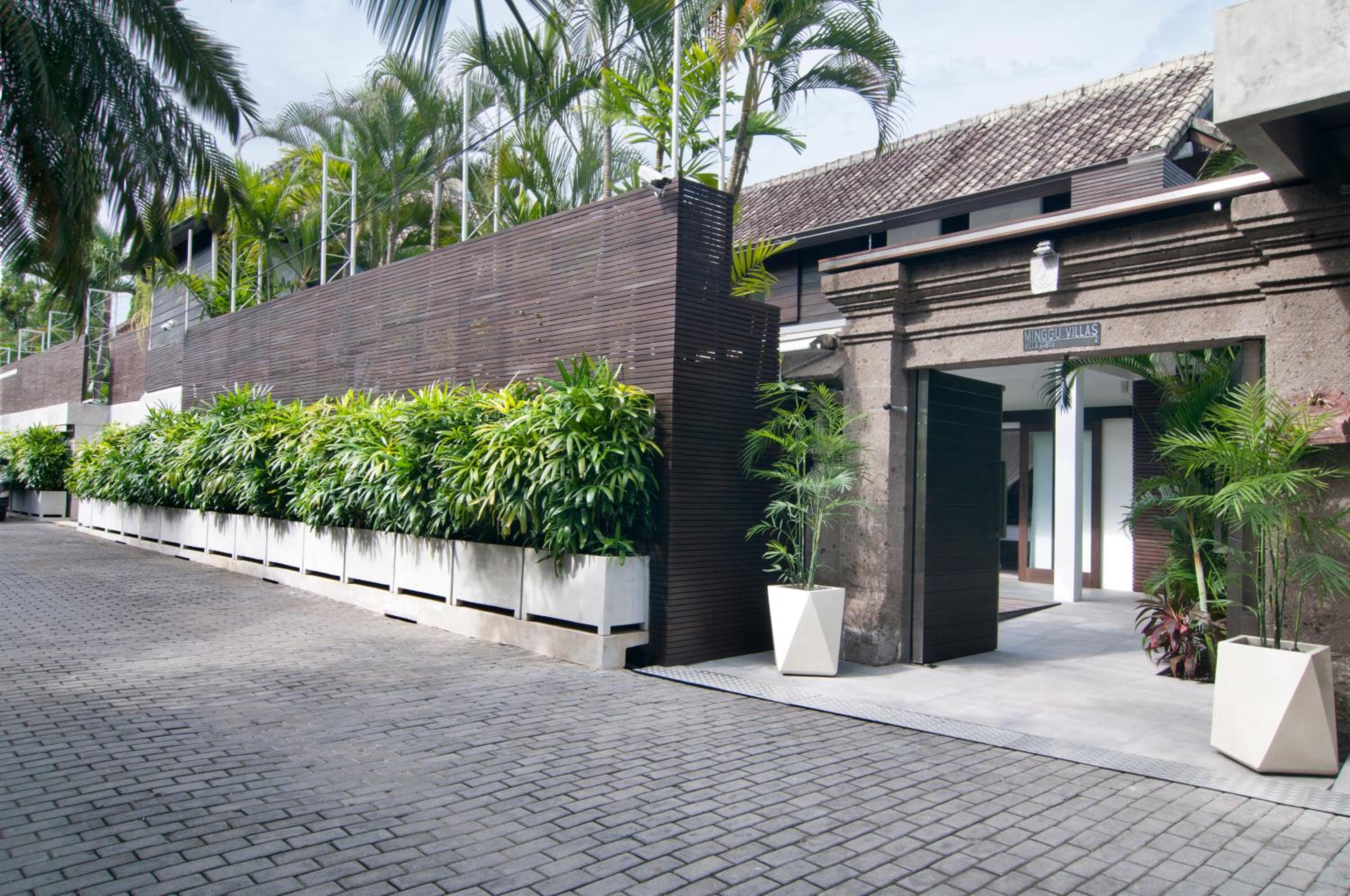 Hotel 5BR Villa Sabtu - Minggu Villas Seminyak - Image 1