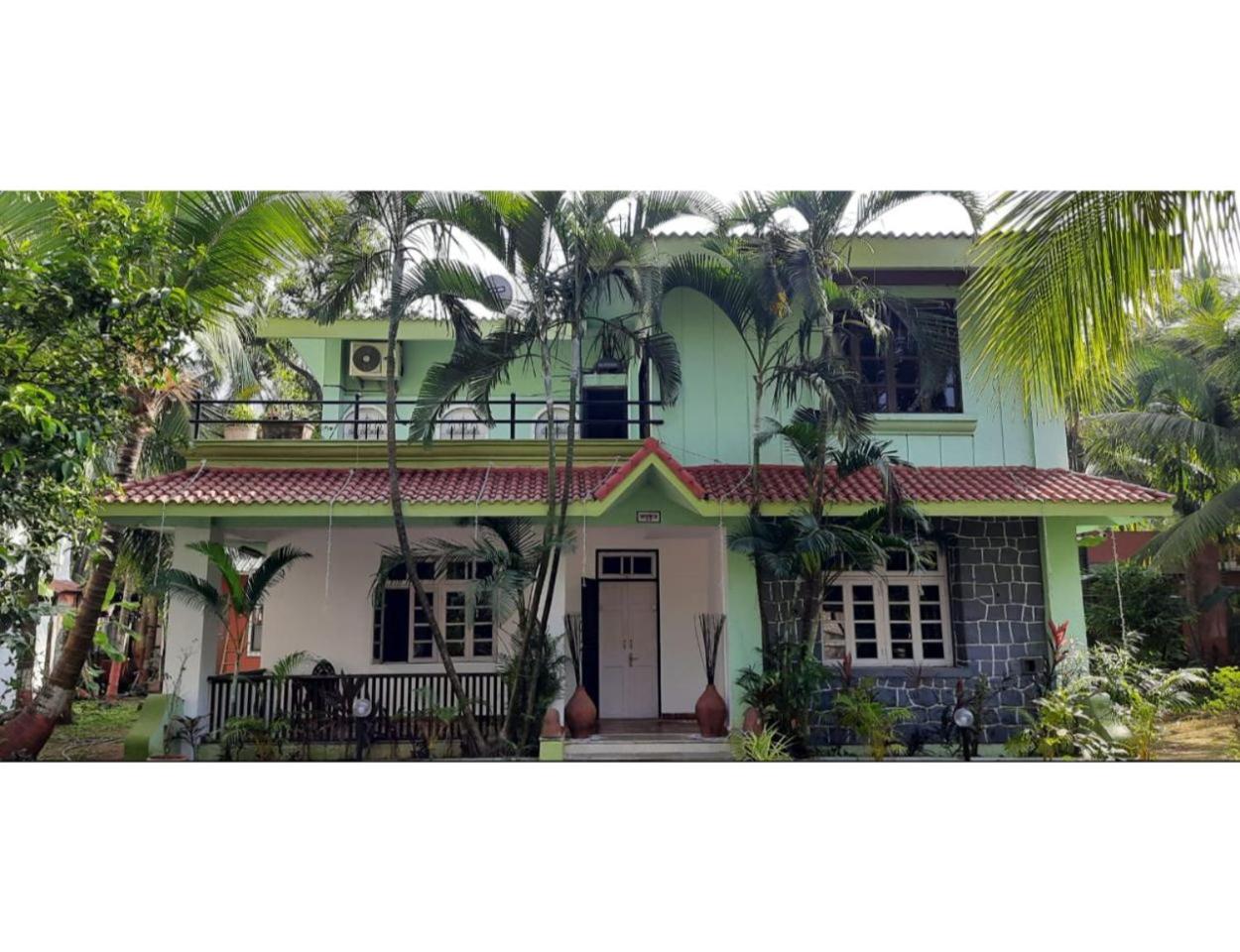 Luxury 4BHK villa 2 mins walk to beach view 3
