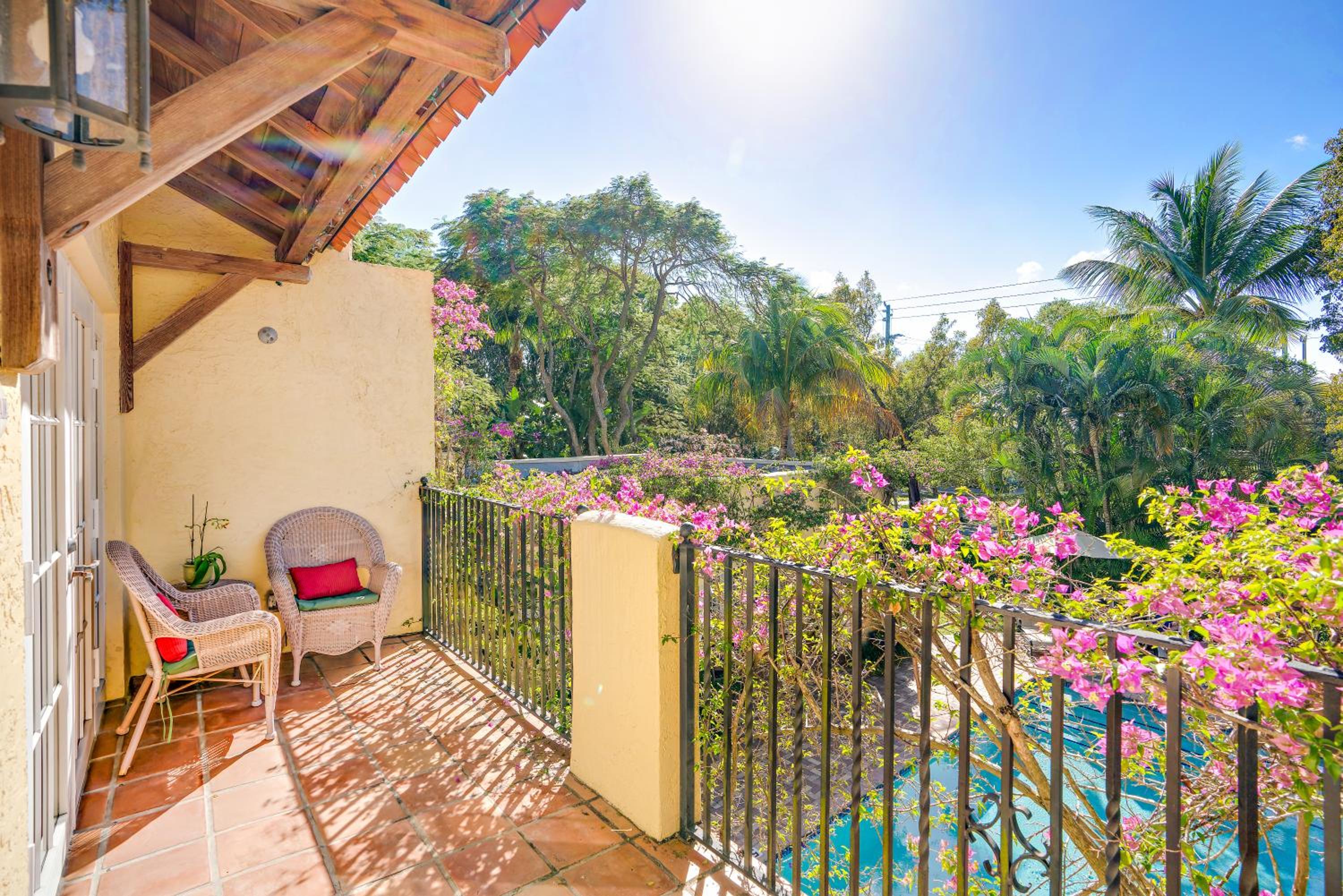 Hotel Grandview Gardens - Image 1