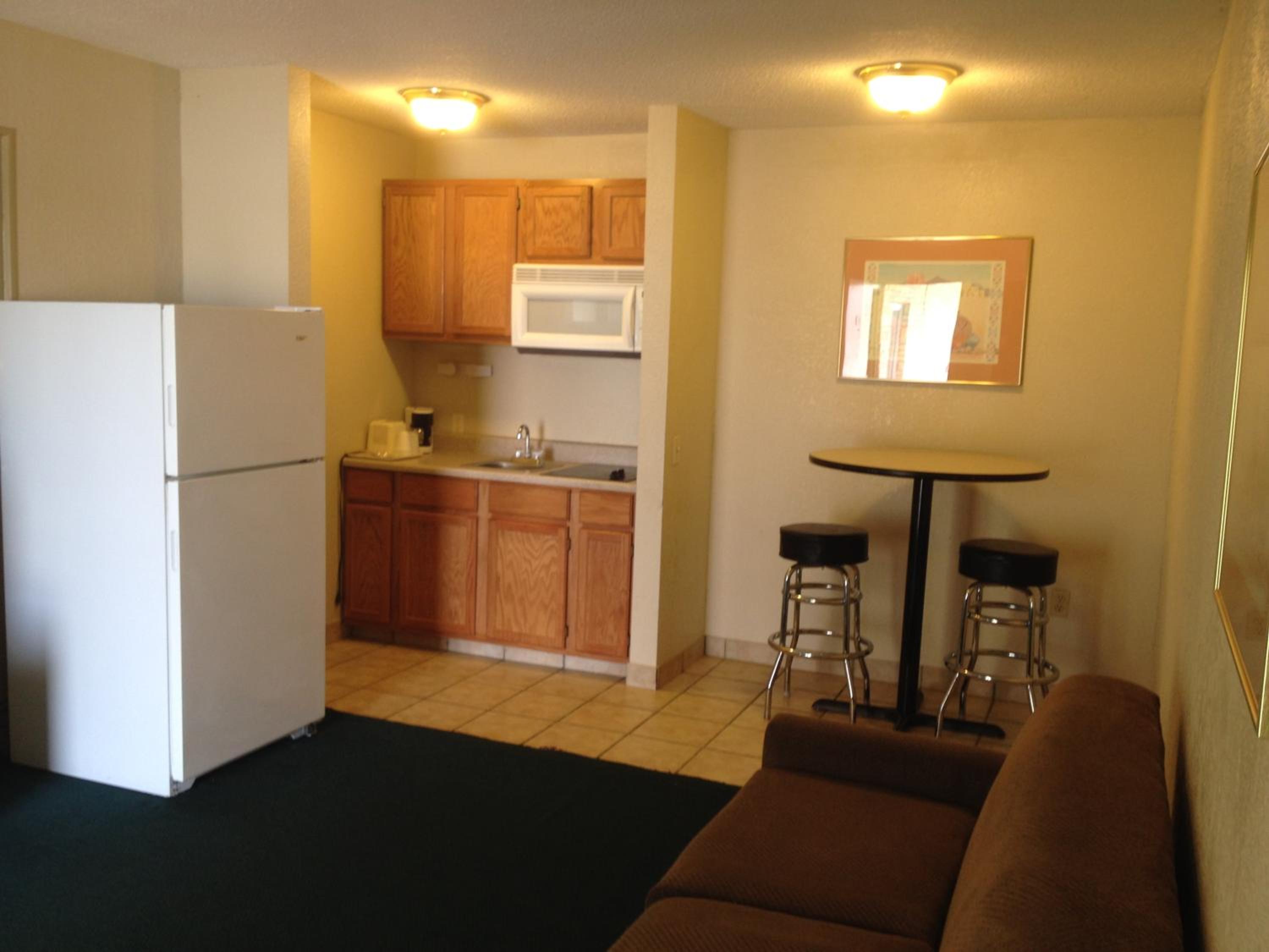 Emporia Vacations - America's Best Inn and Suites Emporia - Property Image 8