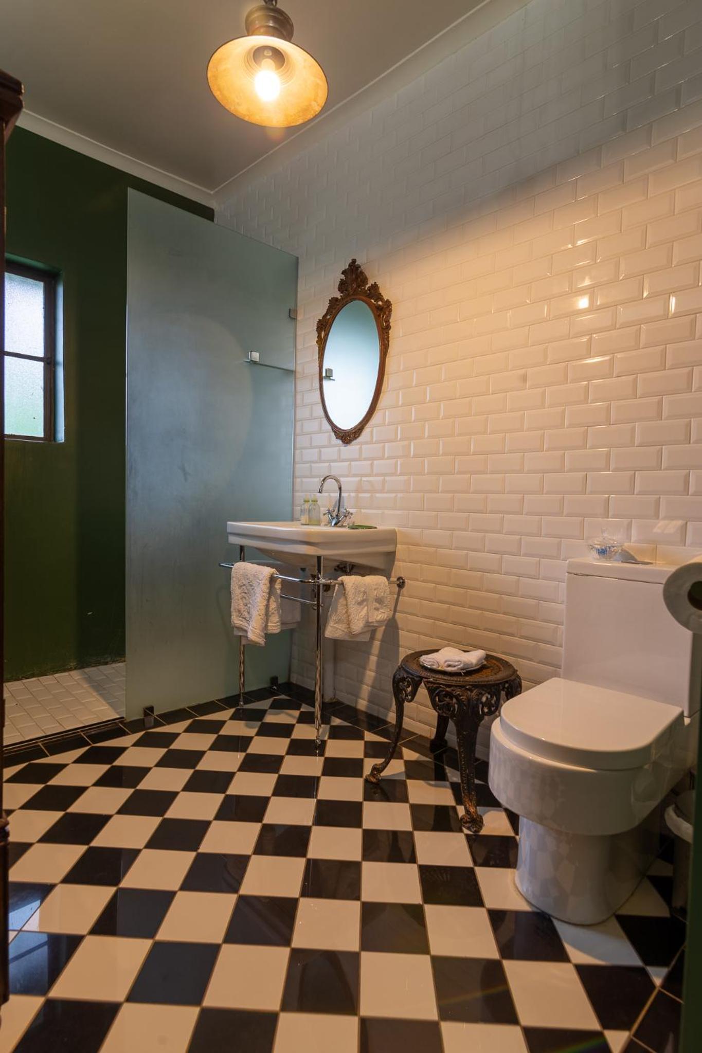 Festina Lente Guesthouse