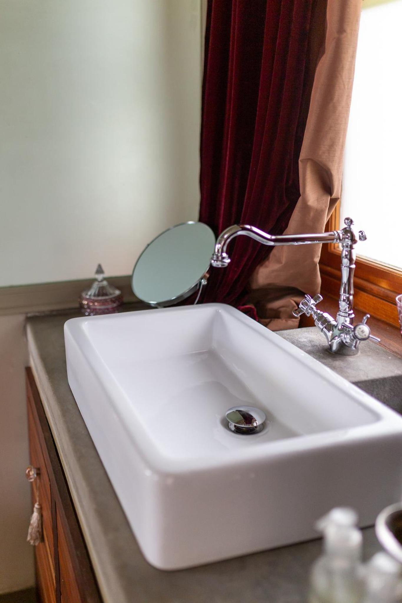Festina Lente Guesthouse