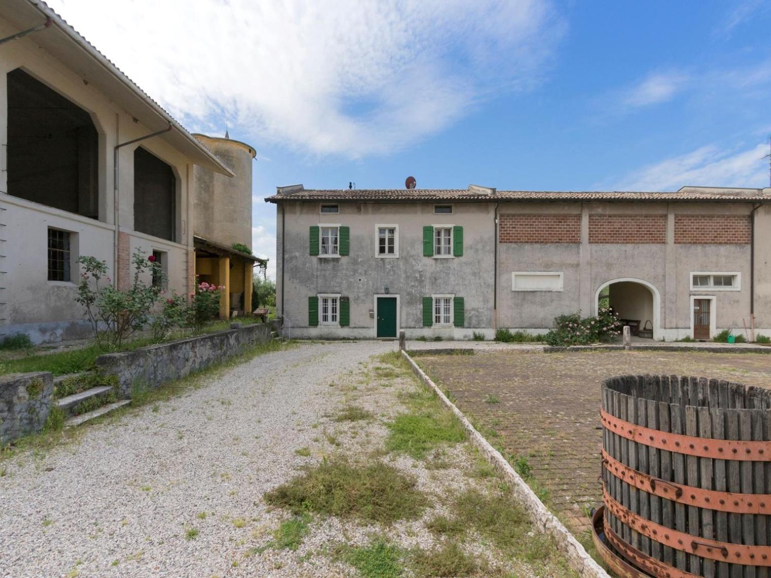Apartment Tenuta Naiano Leonardo view 2