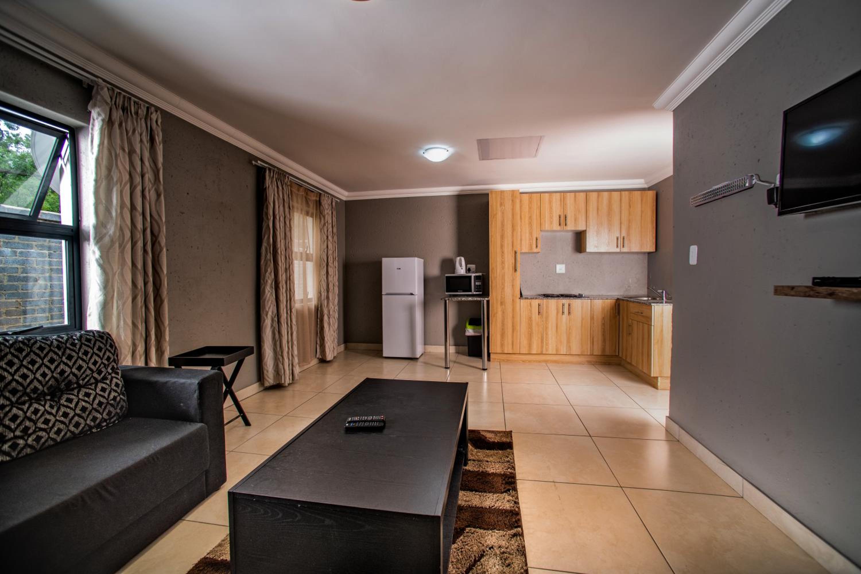 Khayalami Hotel - Standerton view 2