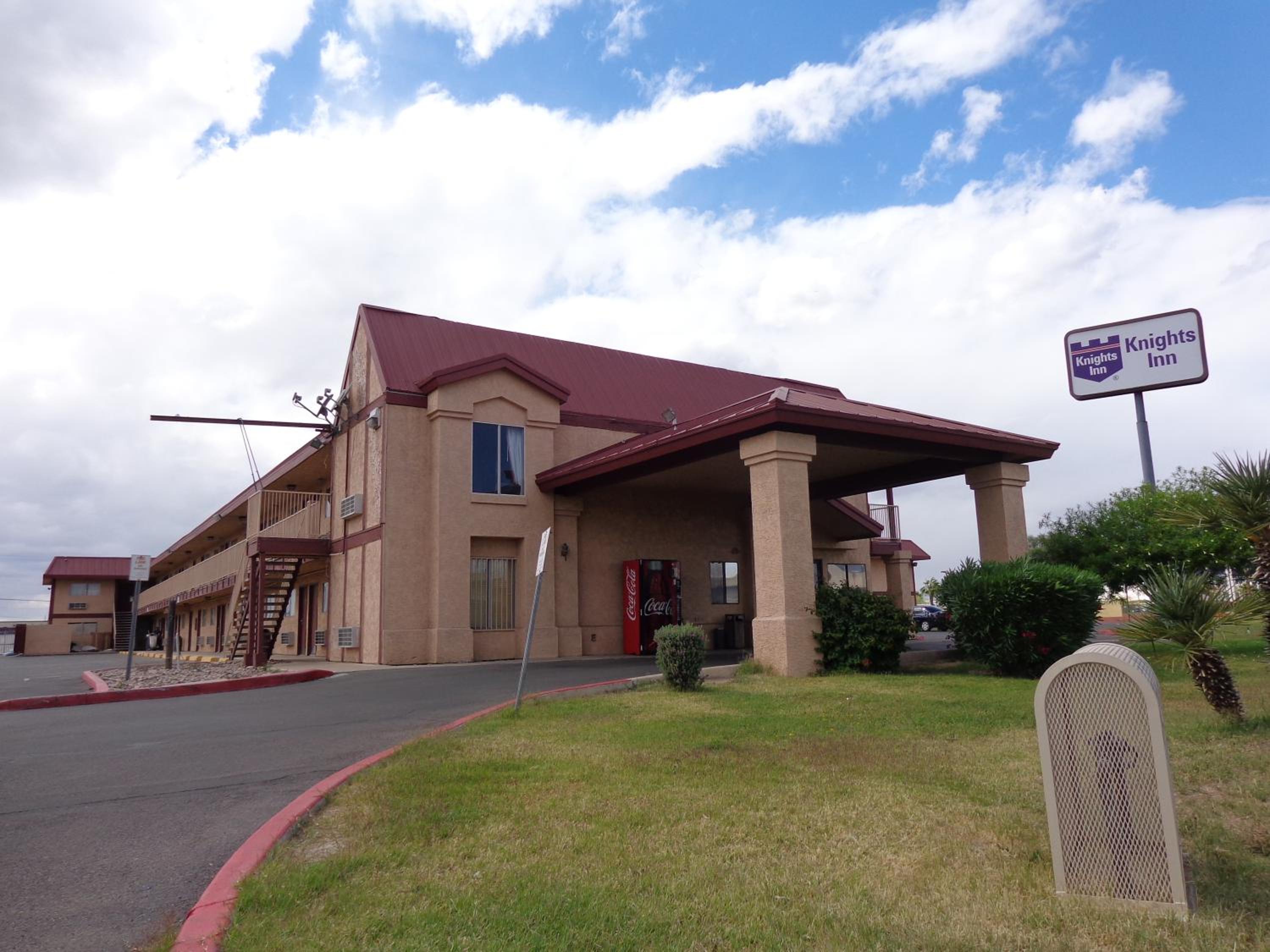 Knights Inn Phoenix at N Black Canyon Hwy view 3
