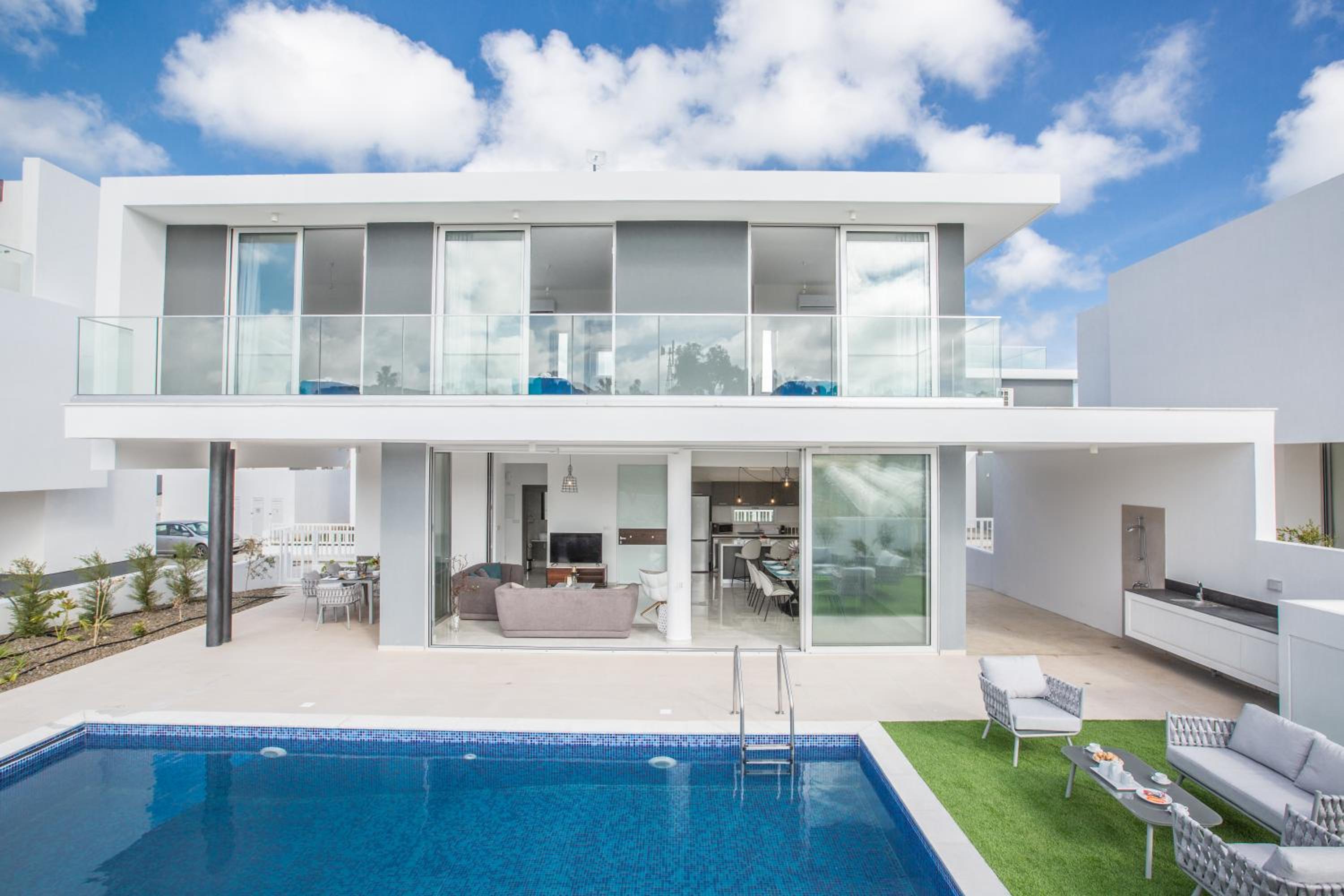 Olivine 3 Bedroom Villas view 3