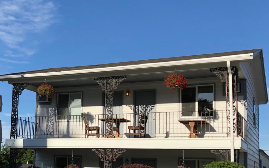 Buffalo Vacations - Mansion House Motel - Property Image 23