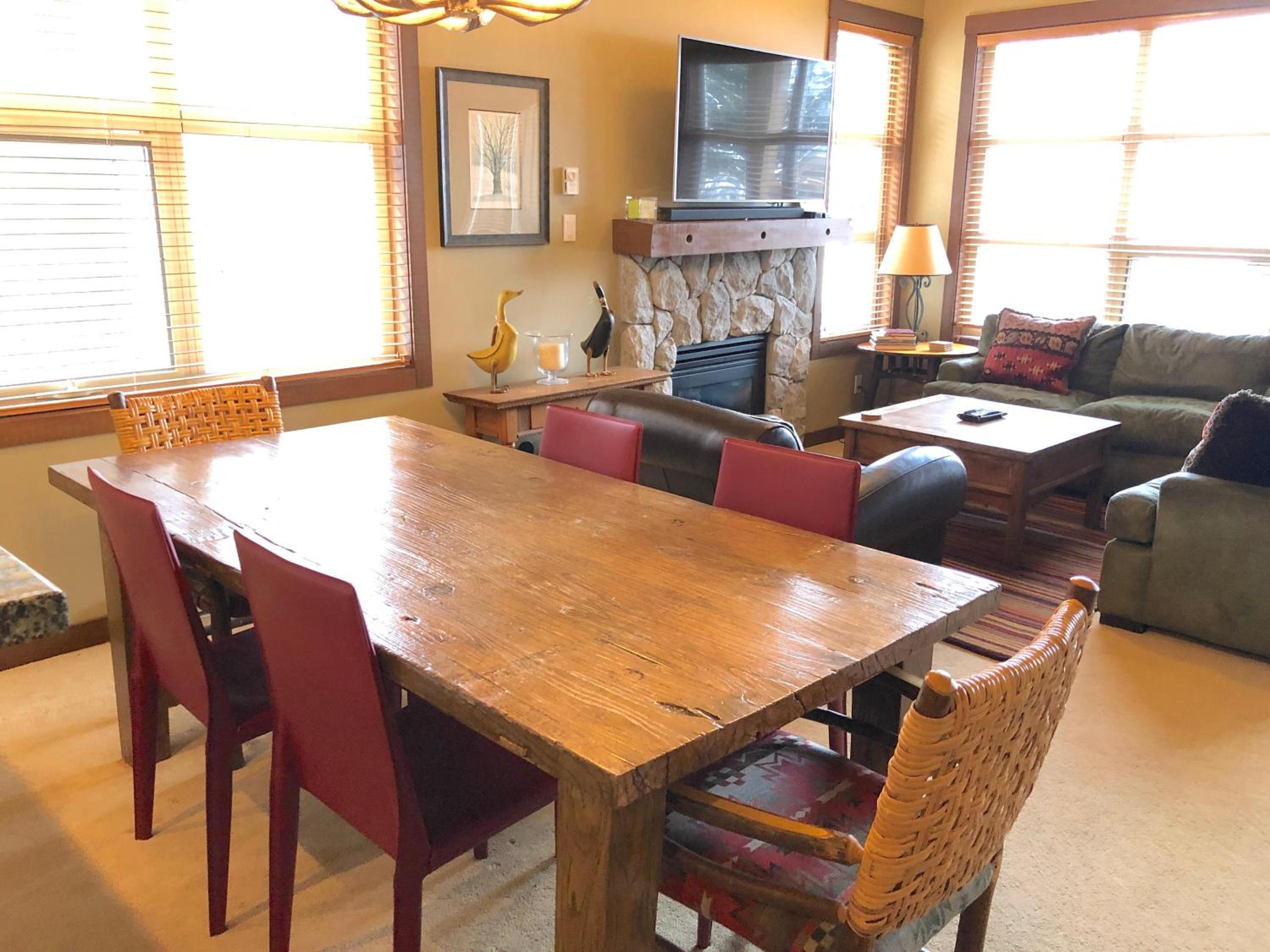 Ski in Ski out Minutes from Village, Private Hot Tub Sleeps 6 Free Shuttle view 2