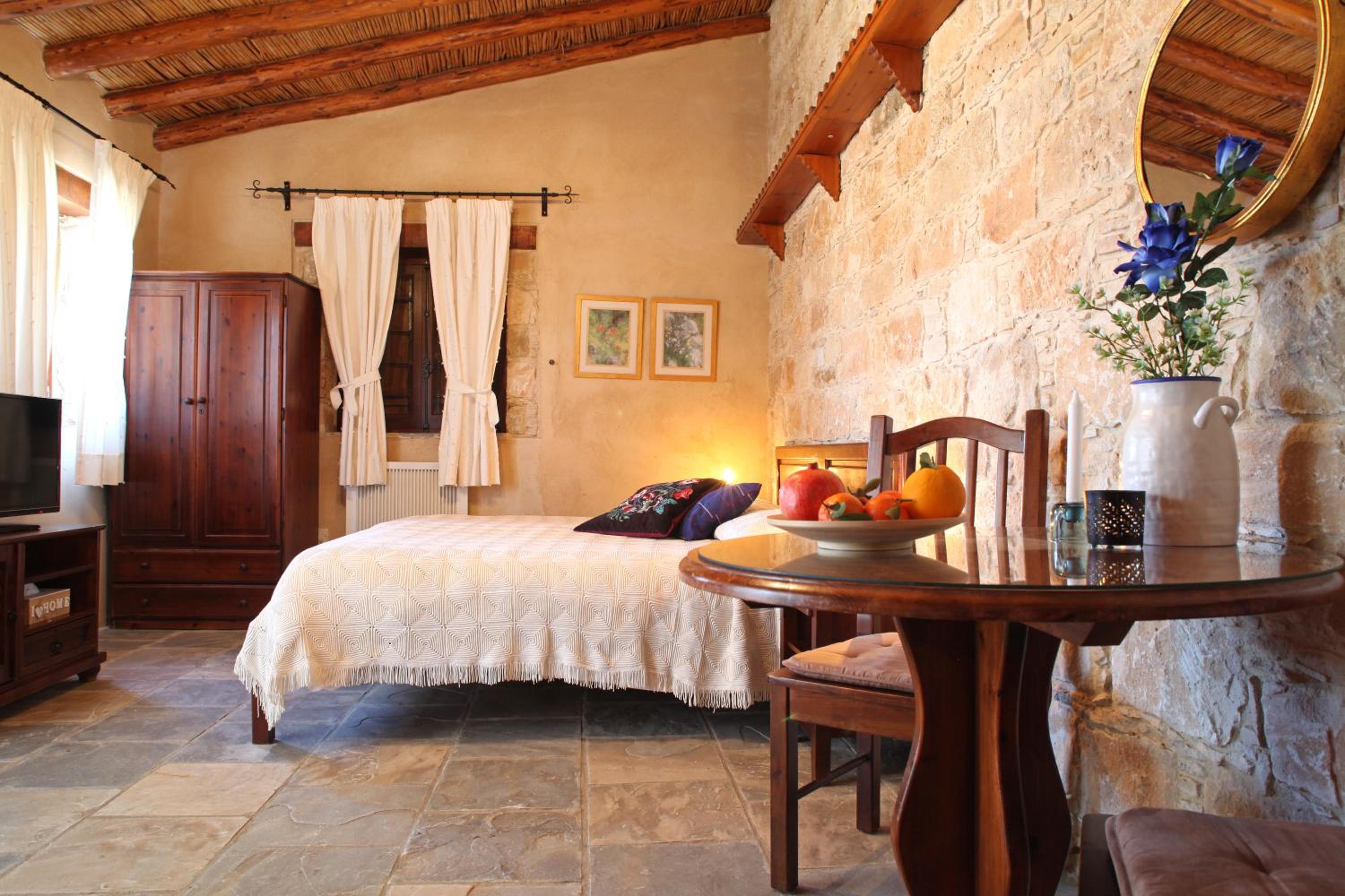 Agrovino Lofou view 3