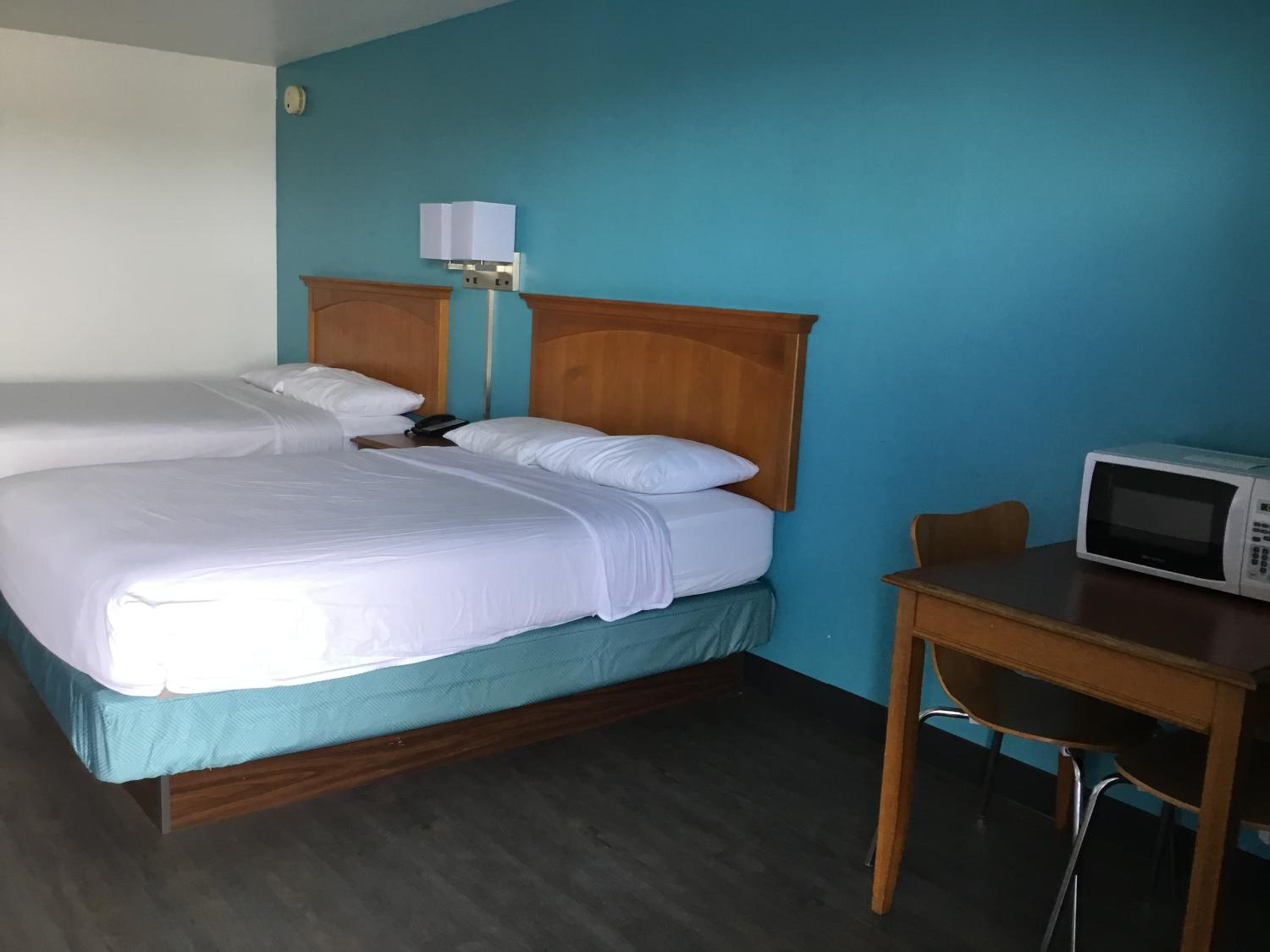 Baker City Vacations - Motel 6-Baker City, OR - Property Image 2