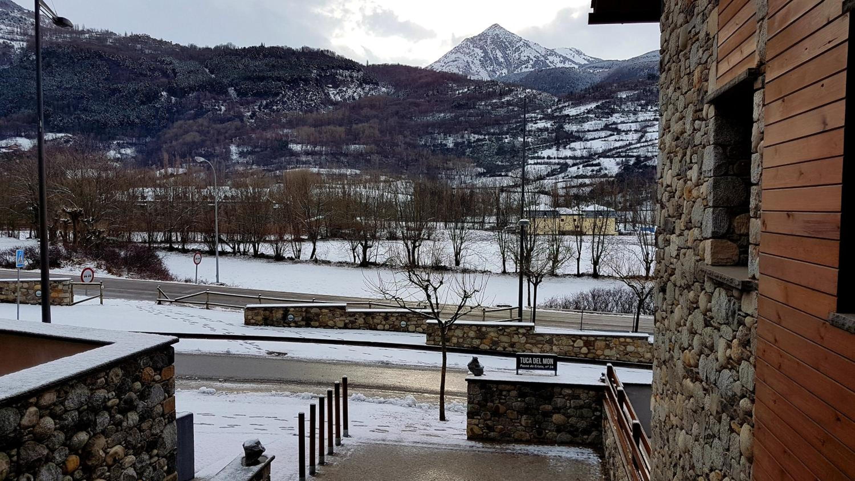 Home In Benasque view 4