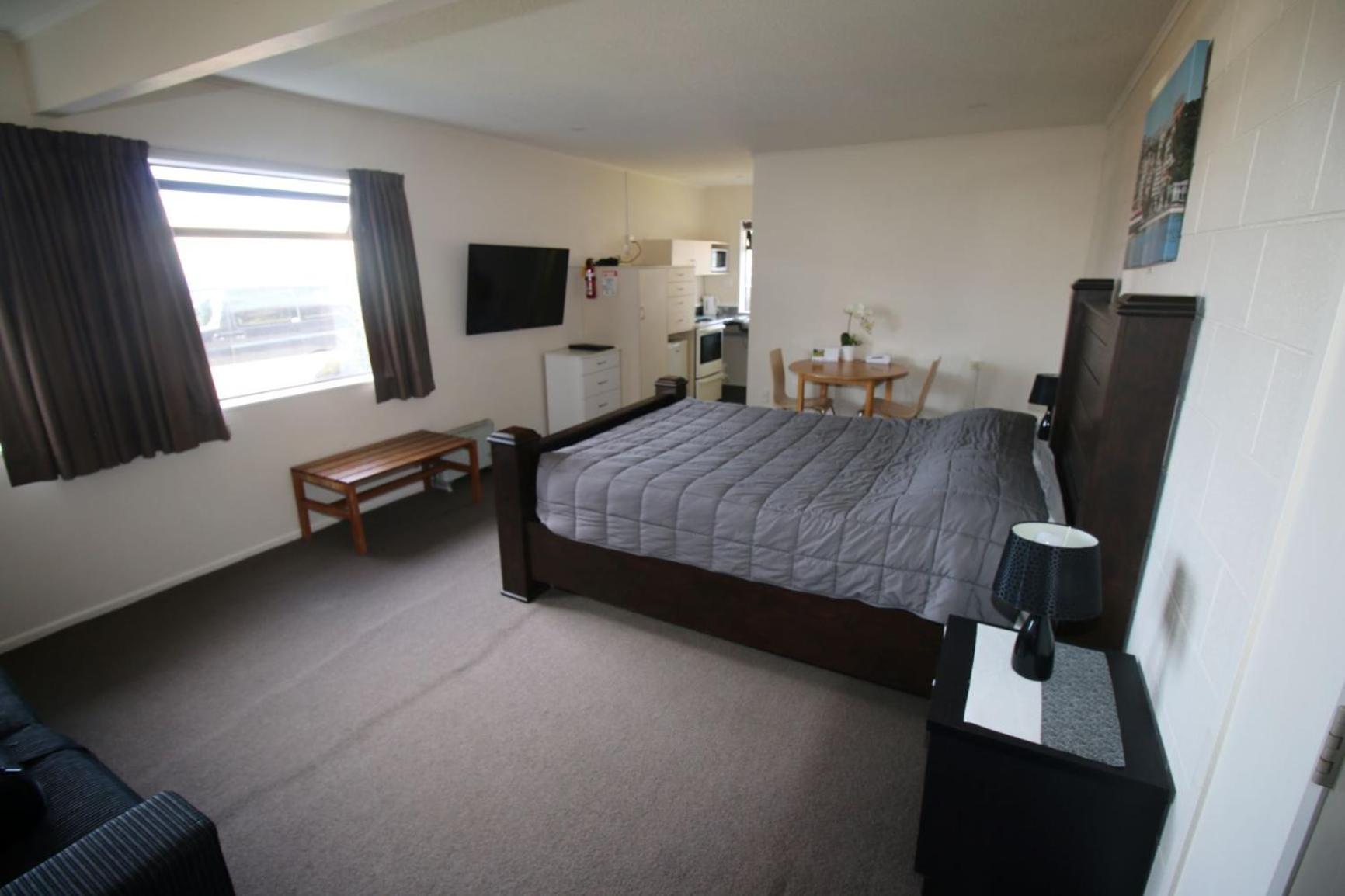 Foreshore Motor Lodge