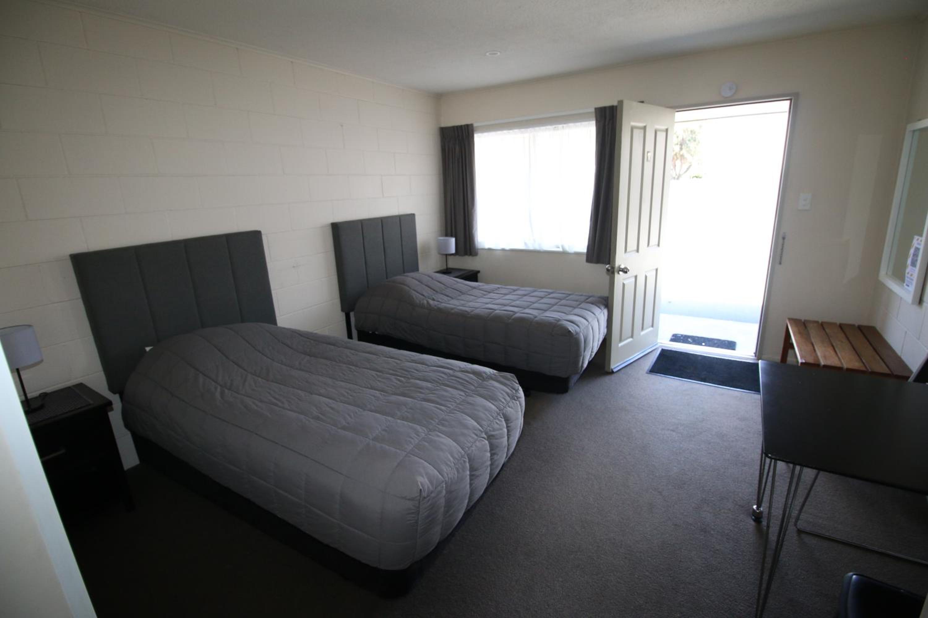 Foreshore Motor Lodge