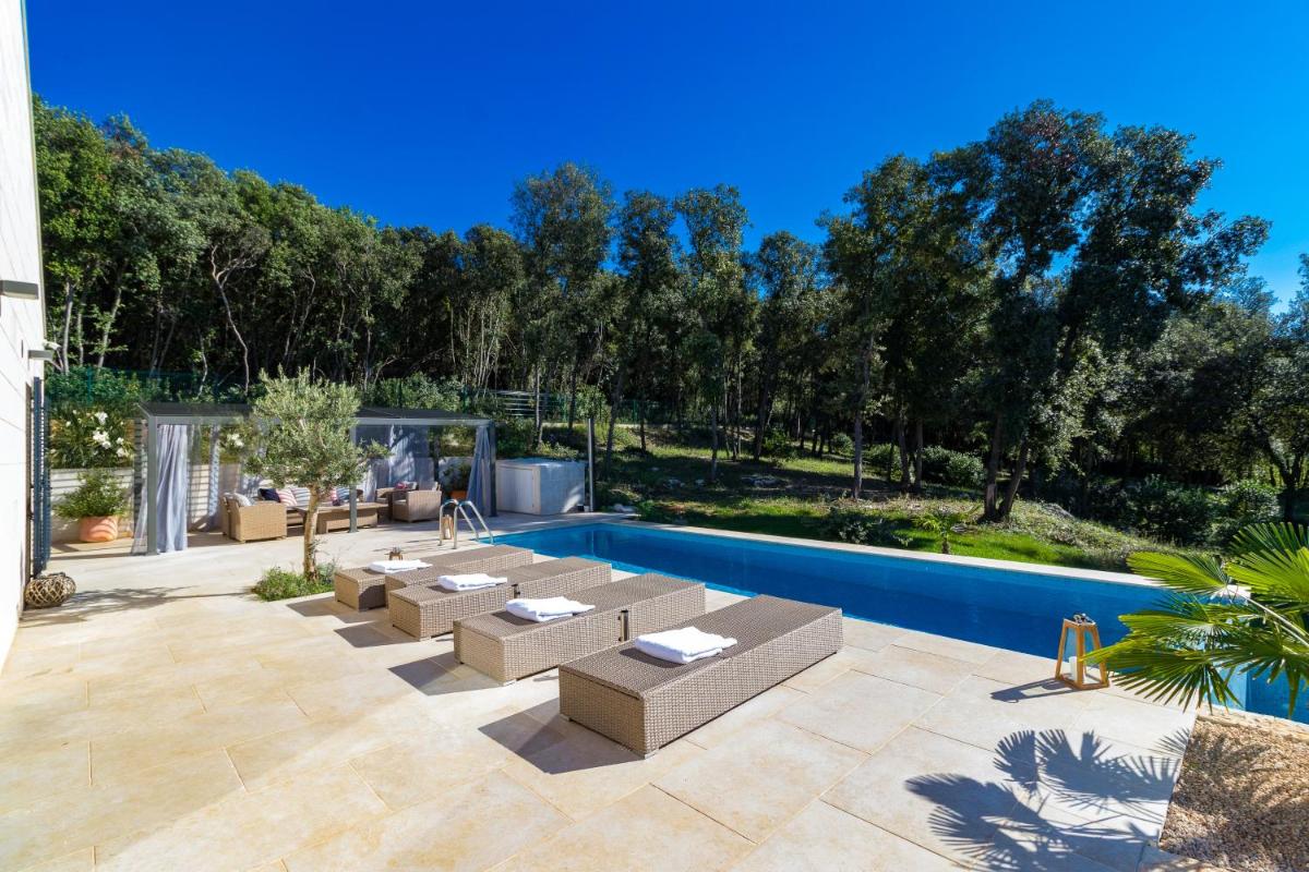 Villa Tramonto view 4