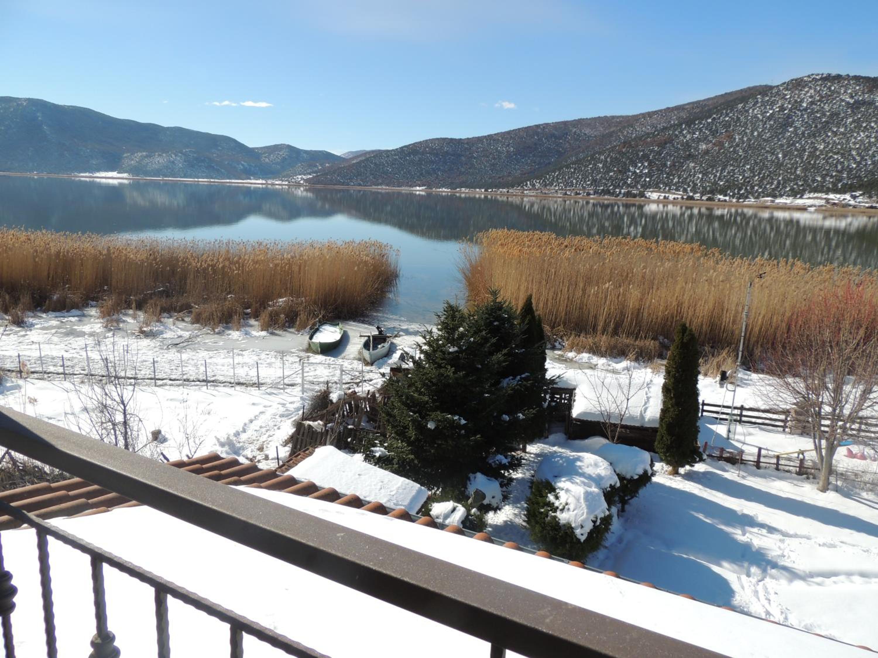 Prespes Lake View Family Apartment - Property Image 9