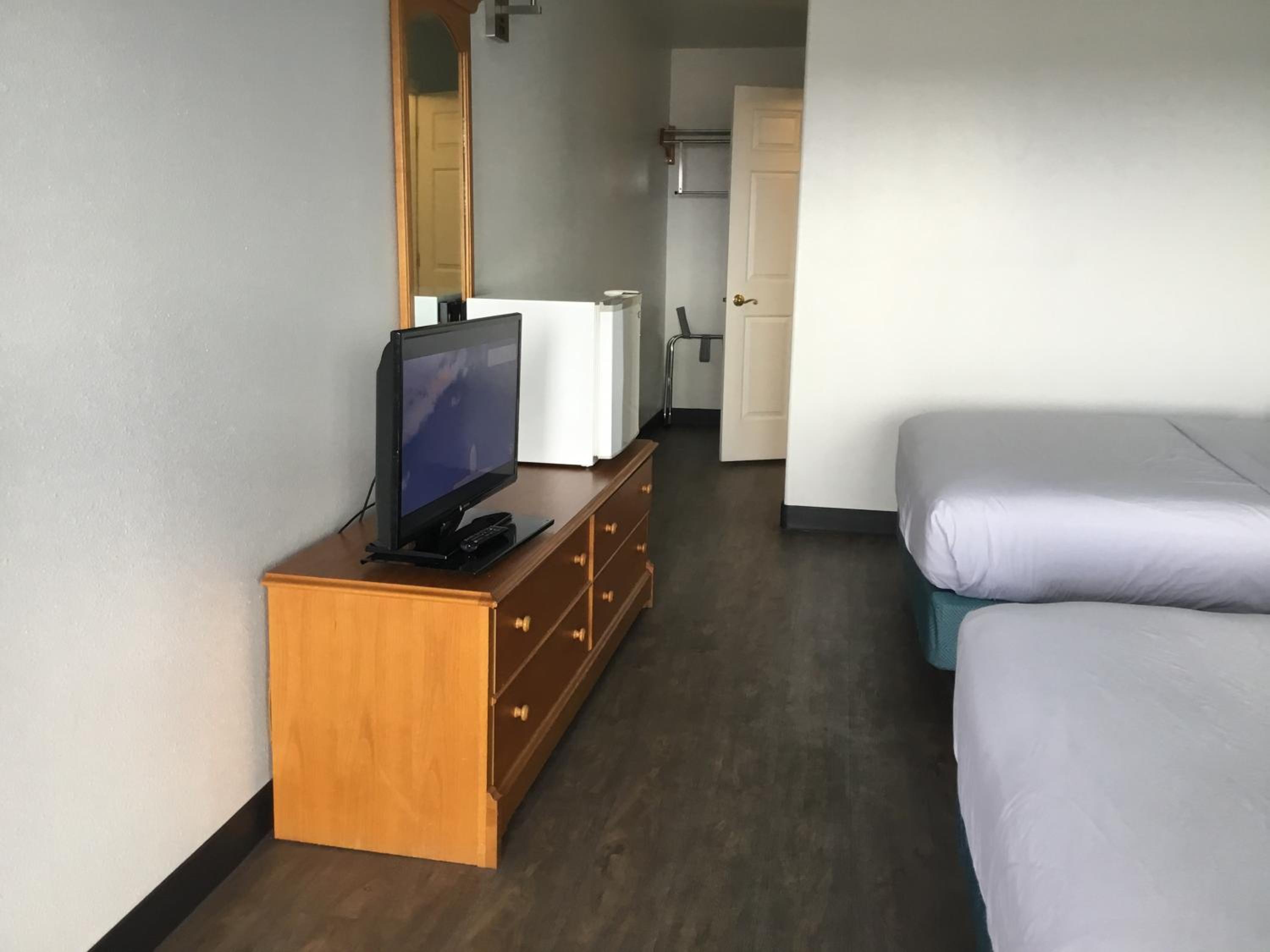 Baker City Vacations - Motel 6-Baker City, OR - Property Image 10