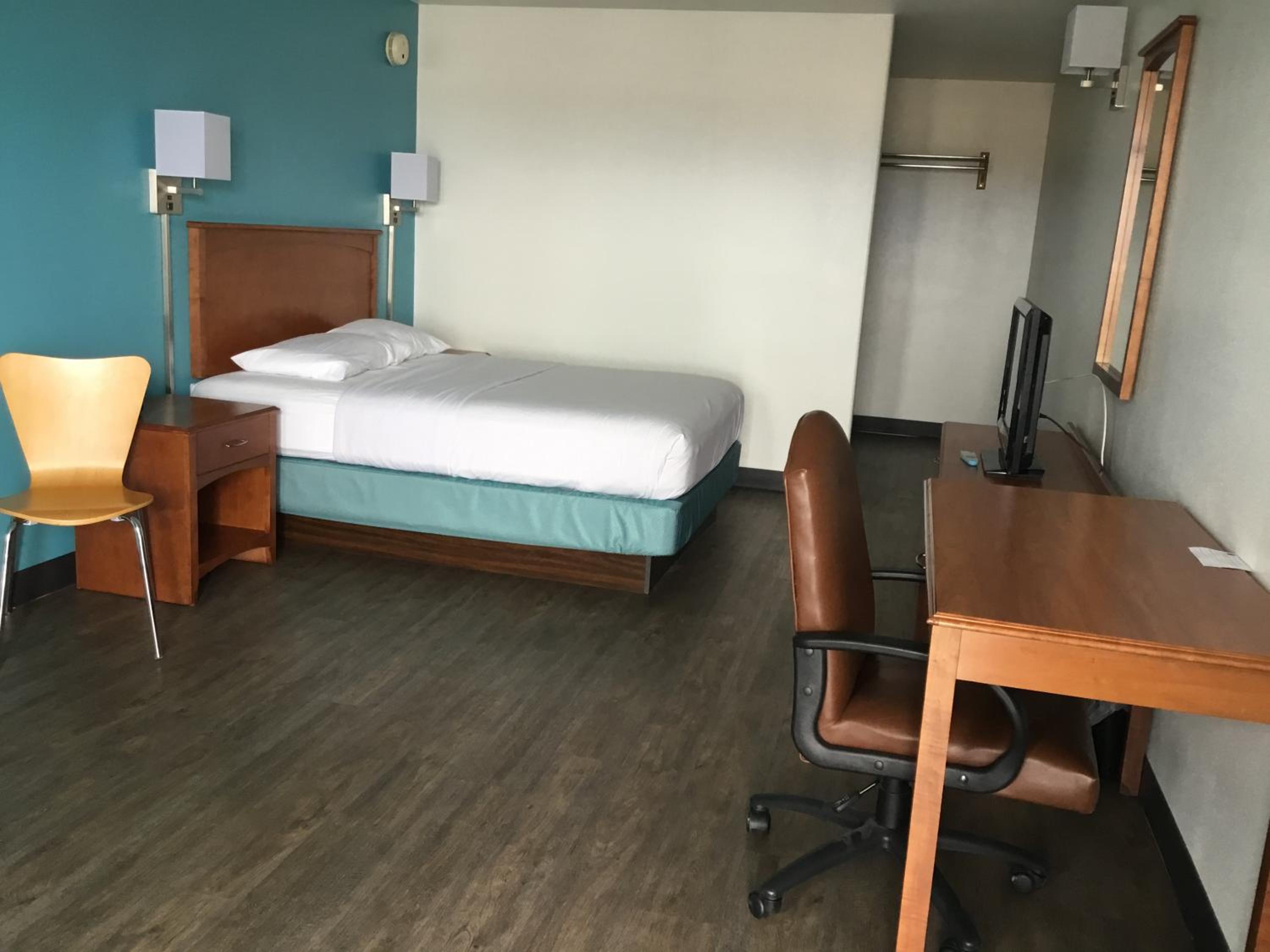 Baker City Vacations - Motel 6-Baker City, OR - Property Image 1