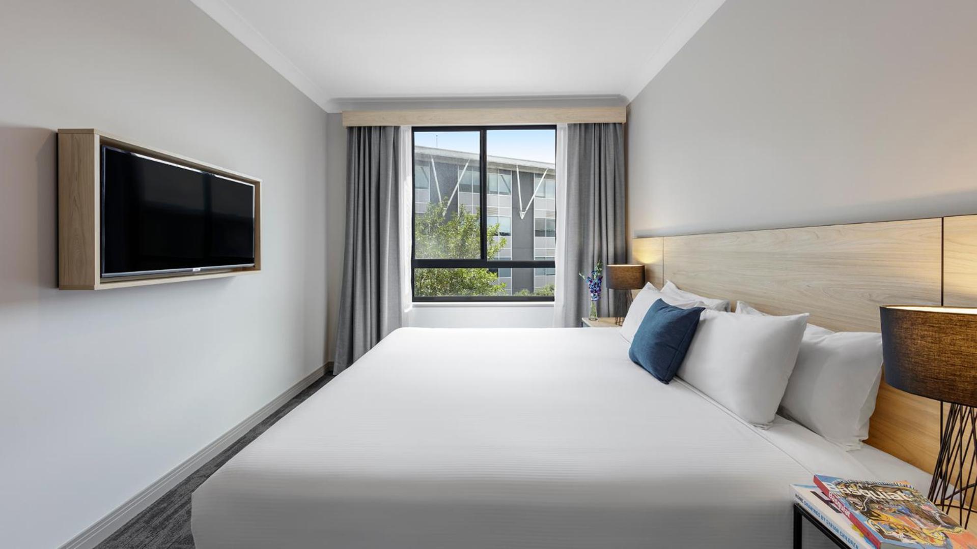 Oaks Sydney North Ryde Suites 2