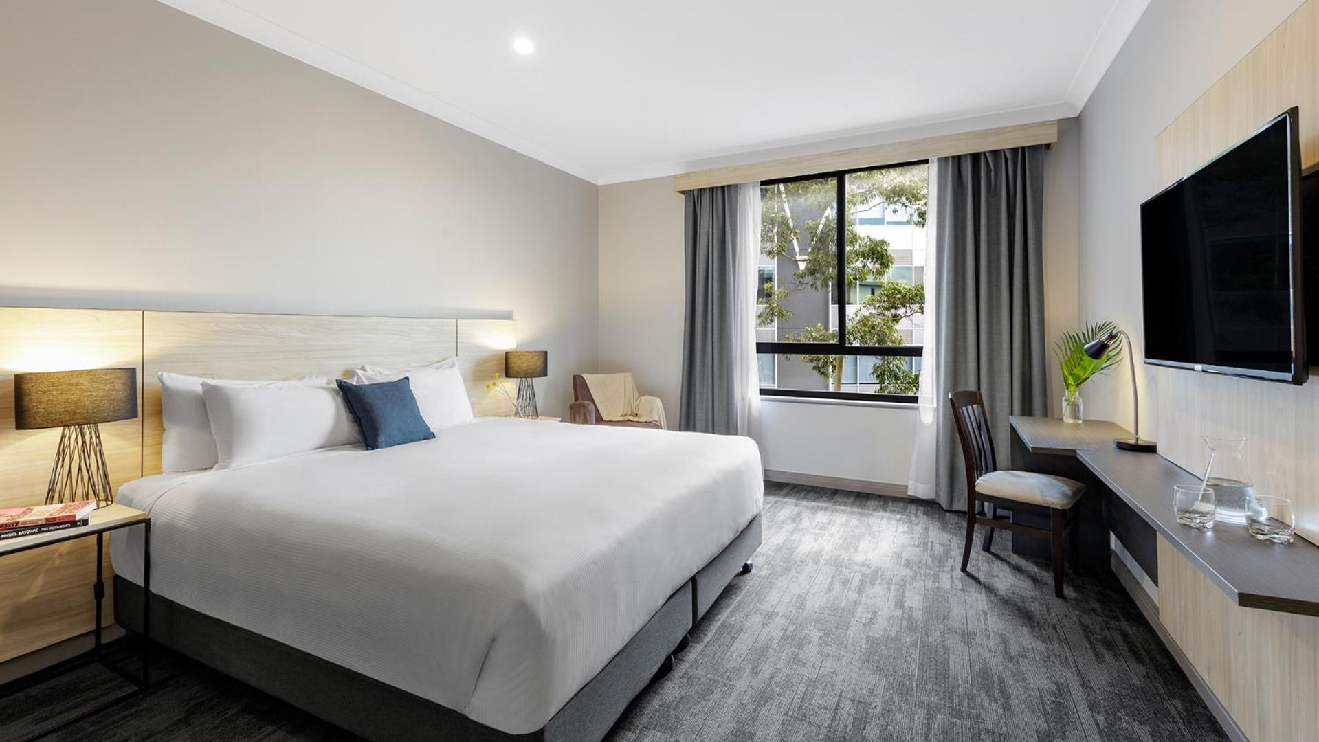 Oaks Sydney North Ryde Suites 3