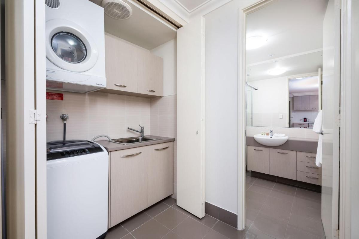 Fremantle Harbourside Apartments