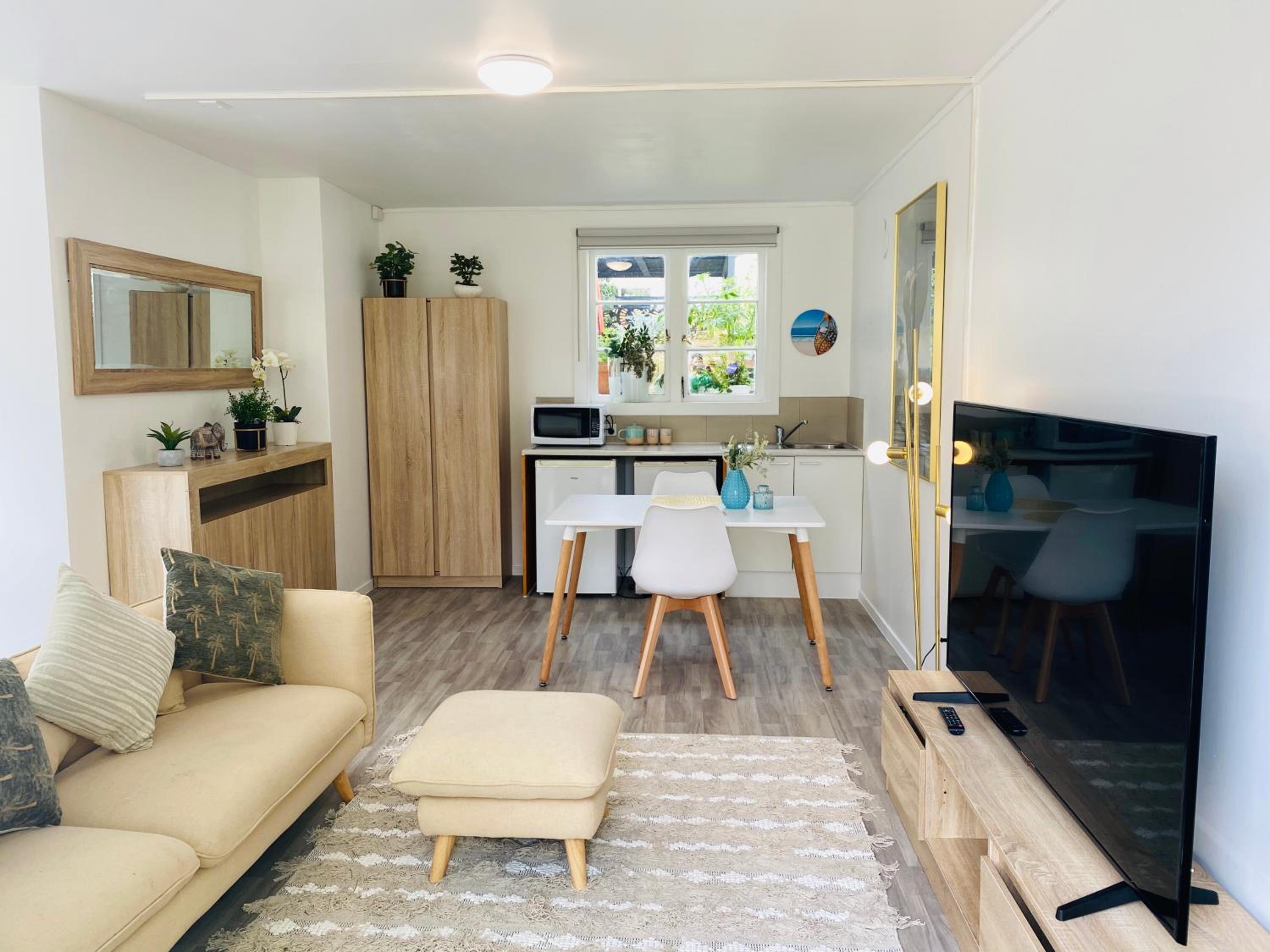 Takapuna Guest House