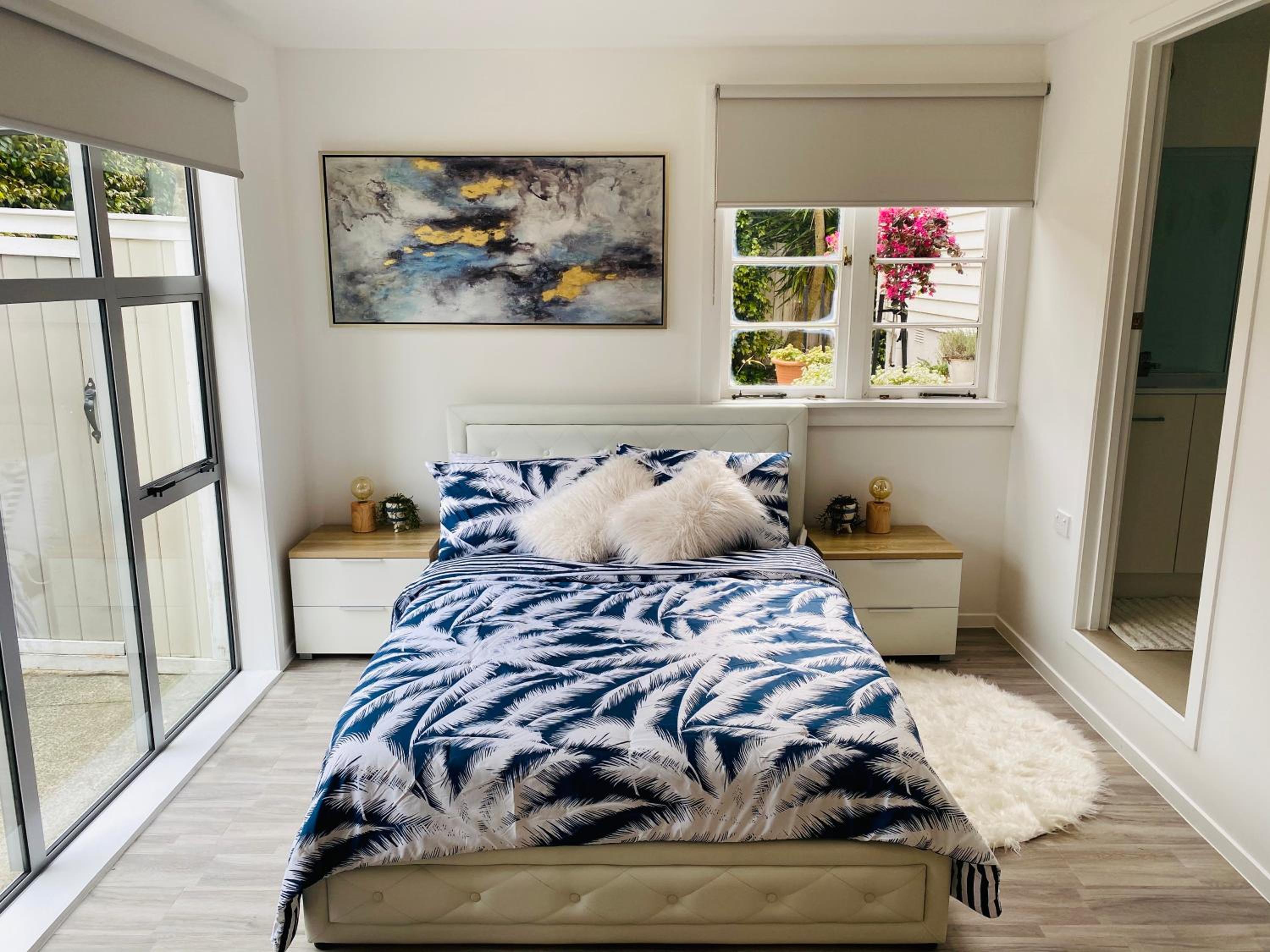 Takapuna Guest House