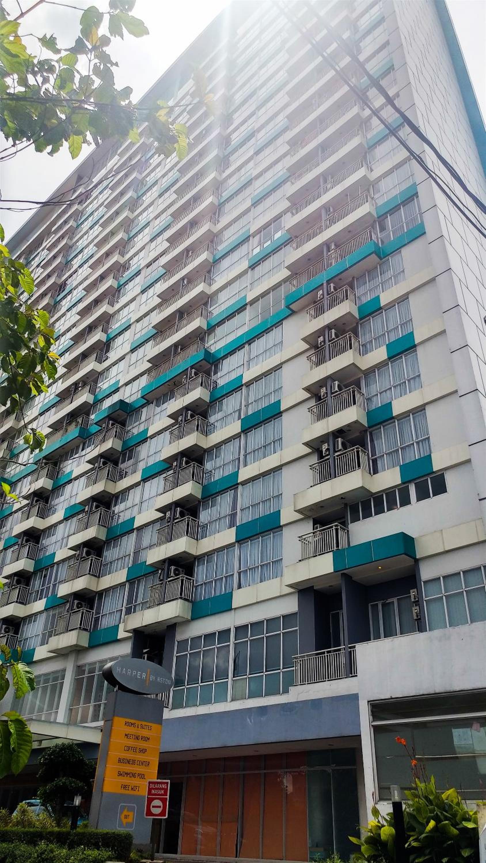 Brand New Studio Apartment at H Residence By Travelio view 2