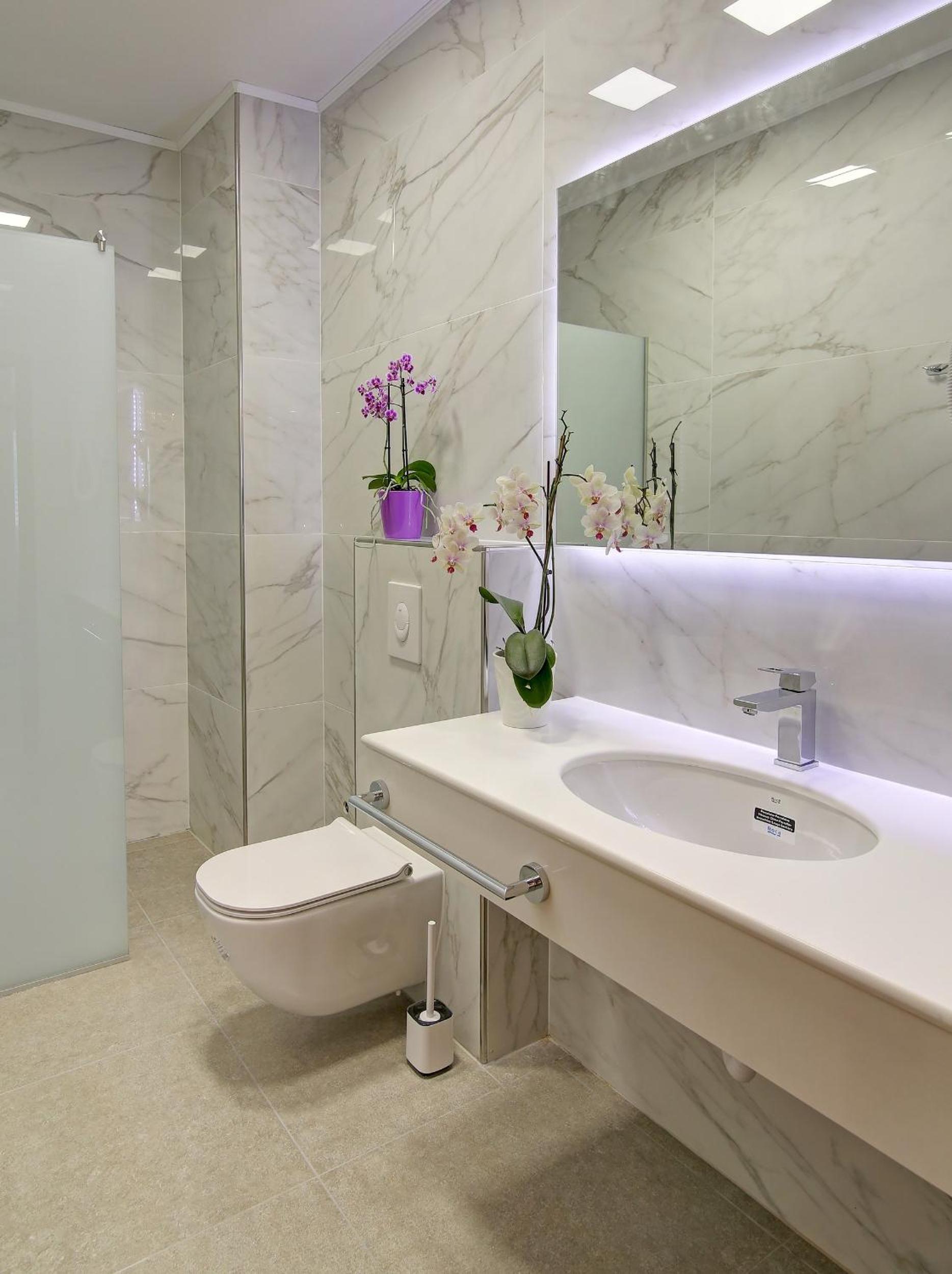 Villa Antea Apartments with Free Parking