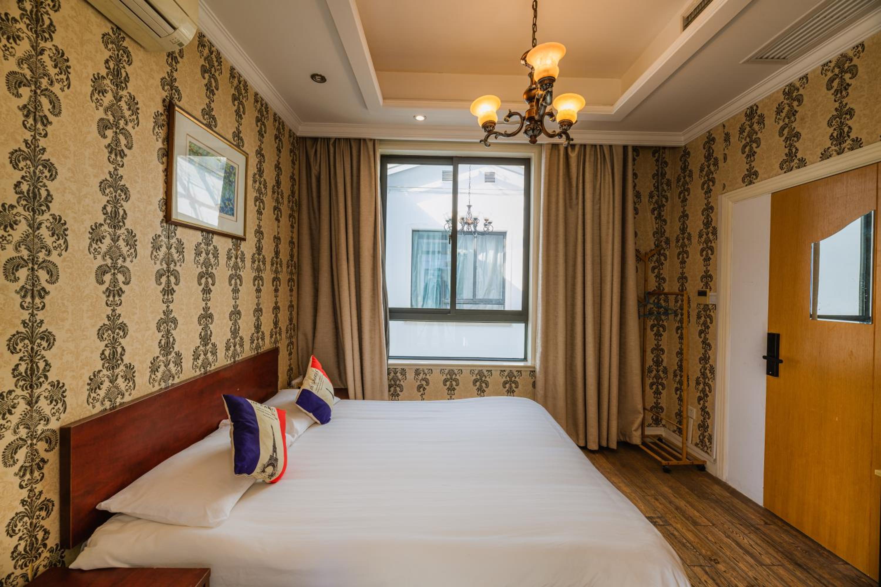 Boyi Apartment - Shanghai National Convention and Exhibition Center Branch