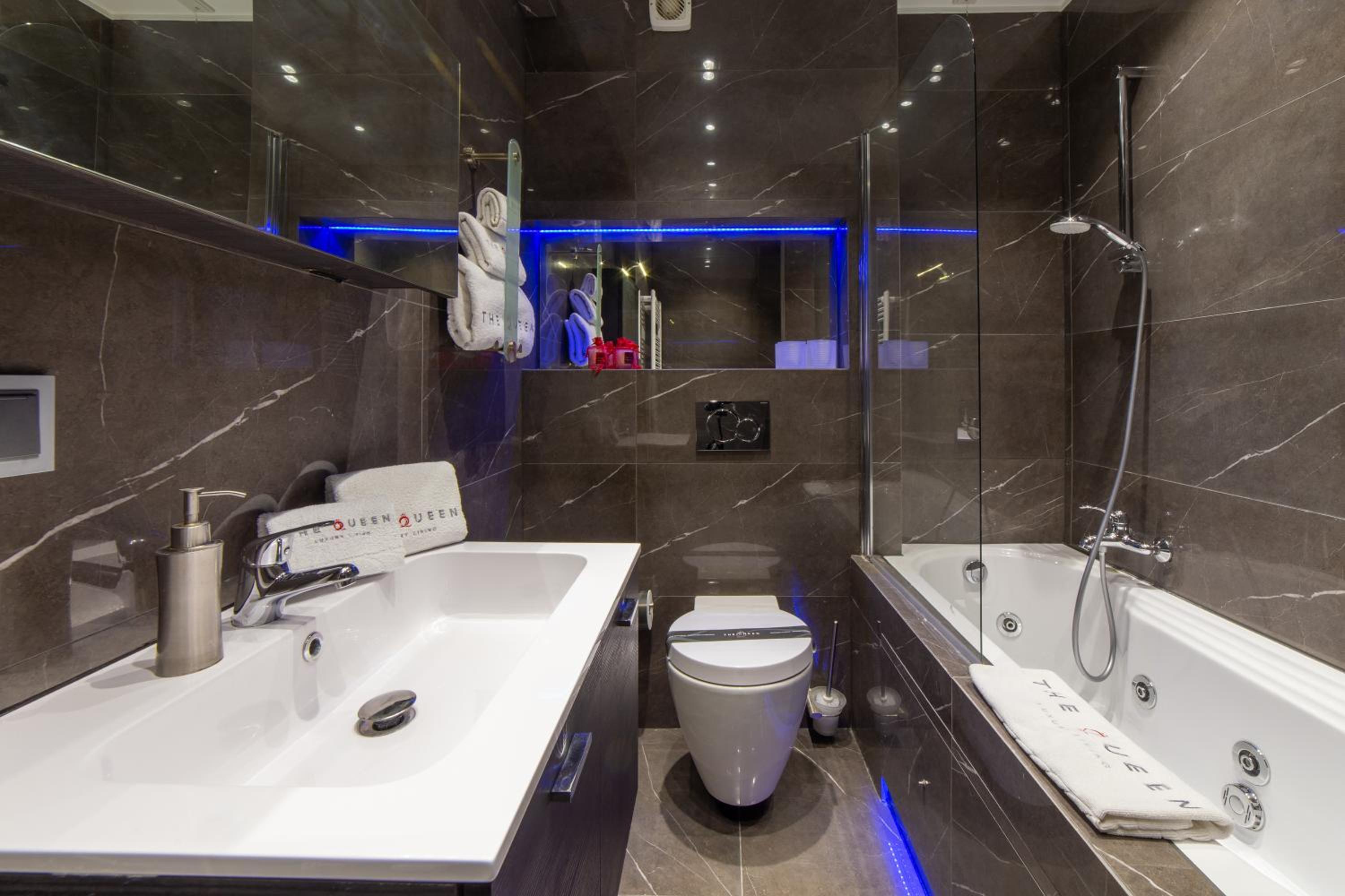 The Queen Luxury Apartments - Villa Carlotta