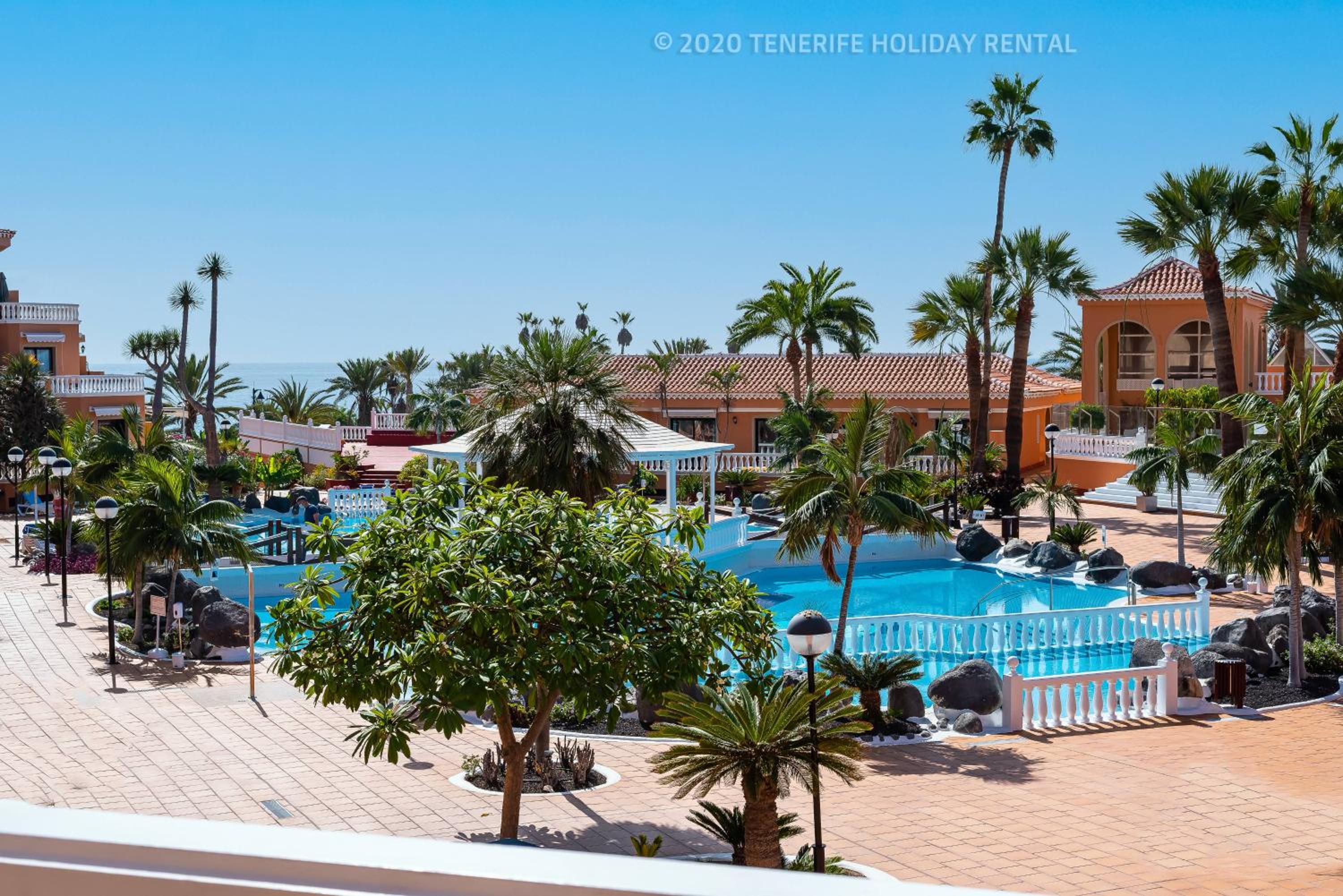 Tenerife Royal Gardens - Viviendas Vacacionales