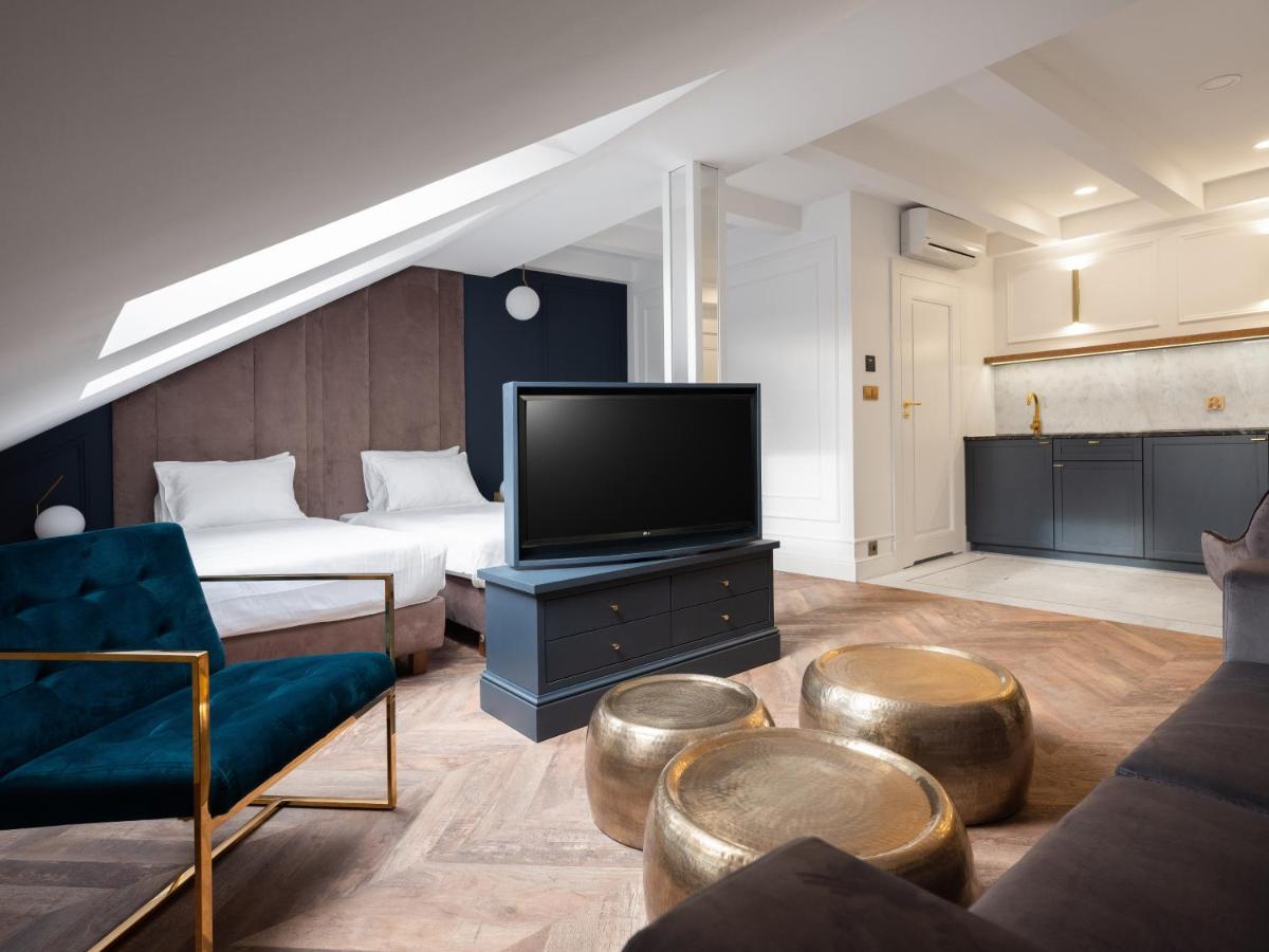 Hotel Central Palace - Image 1