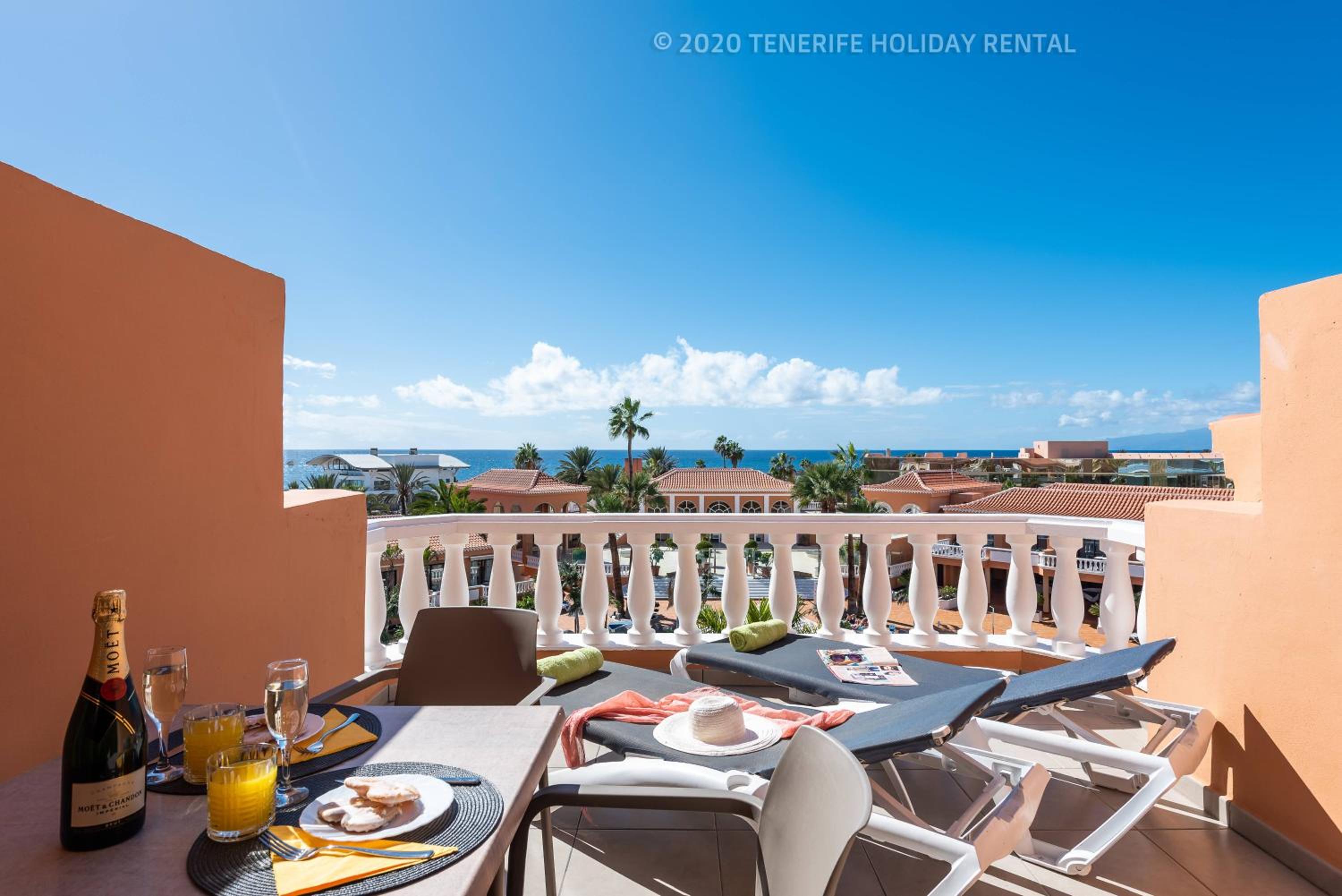 Tenerife Royal Gardens - Viviendas Vacacionales