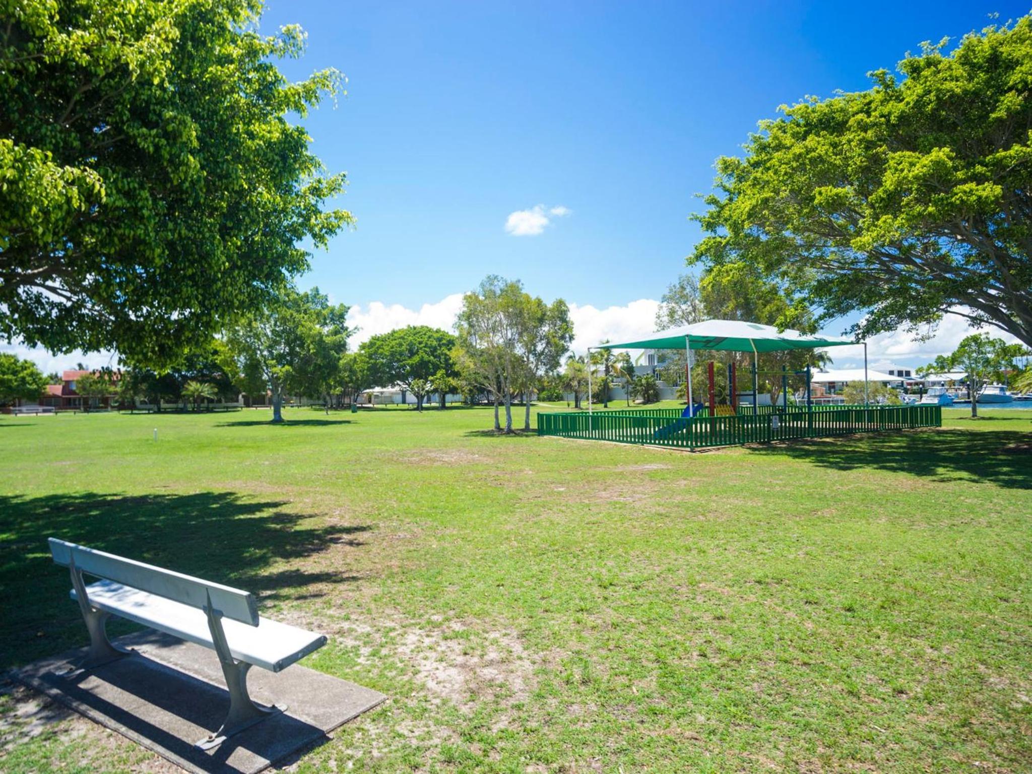 Broadwater Paradise - CoastHM