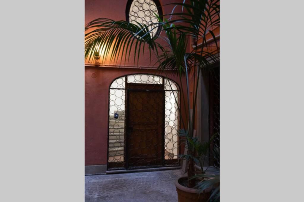 Unforgettable Split Level Jacuzzi Suite Navona - Top Collection