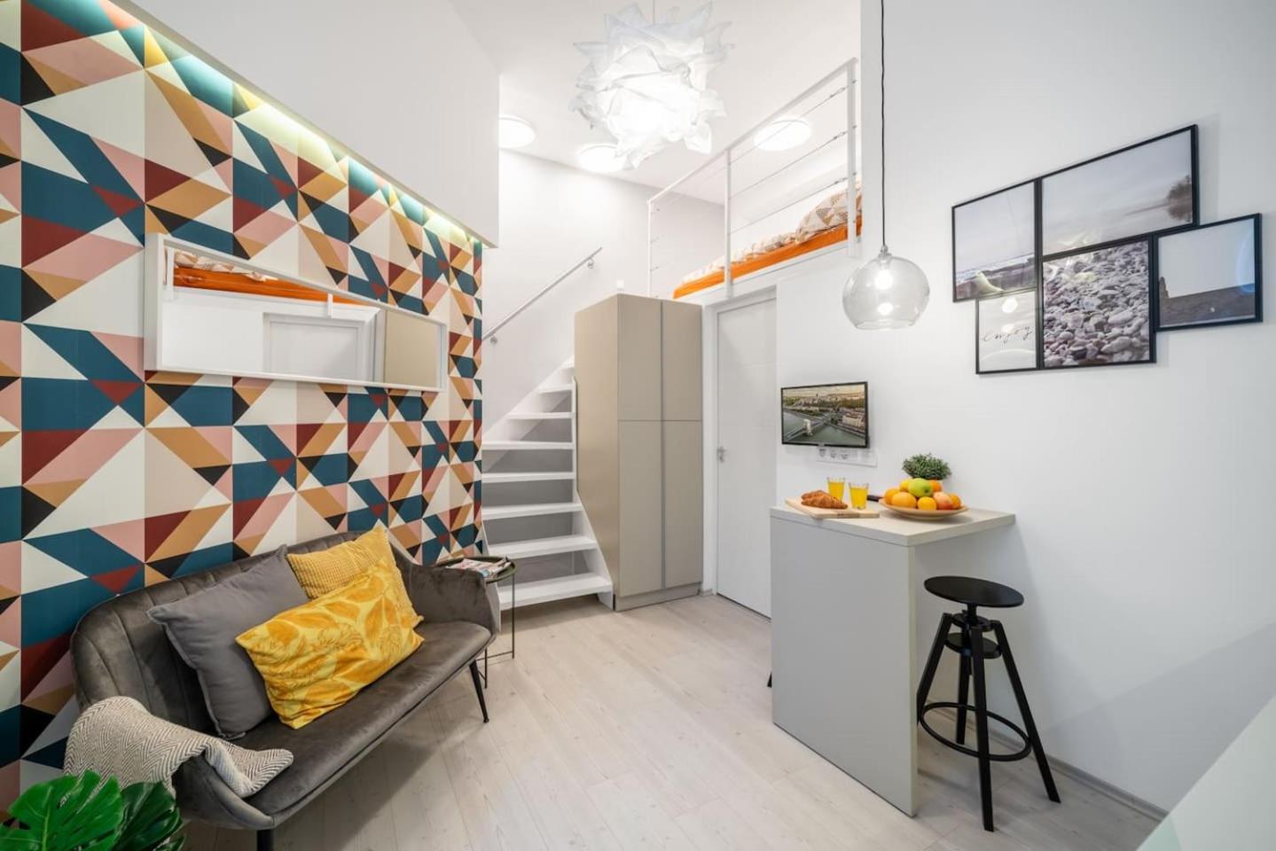 BpR Astro Studio Home view 4