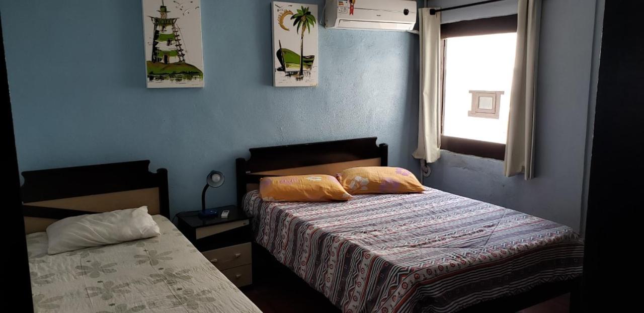 Apartamento Frente Mar com 02 suítes