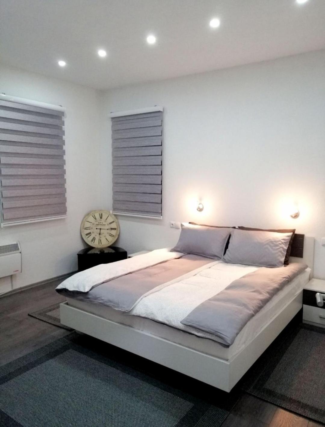 Apartman DIN