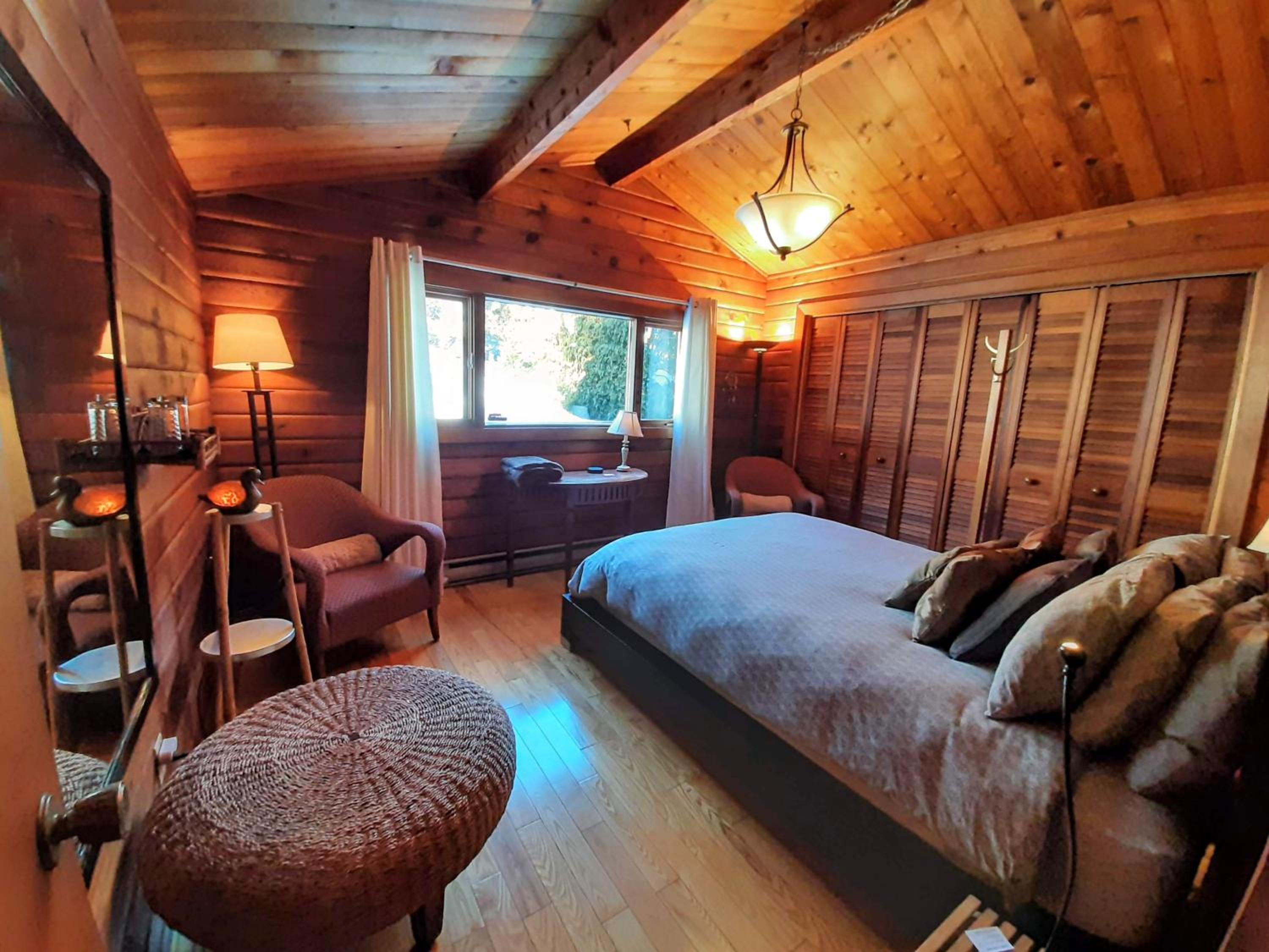 Gîte le 308 Chambre bord de l'eau oka