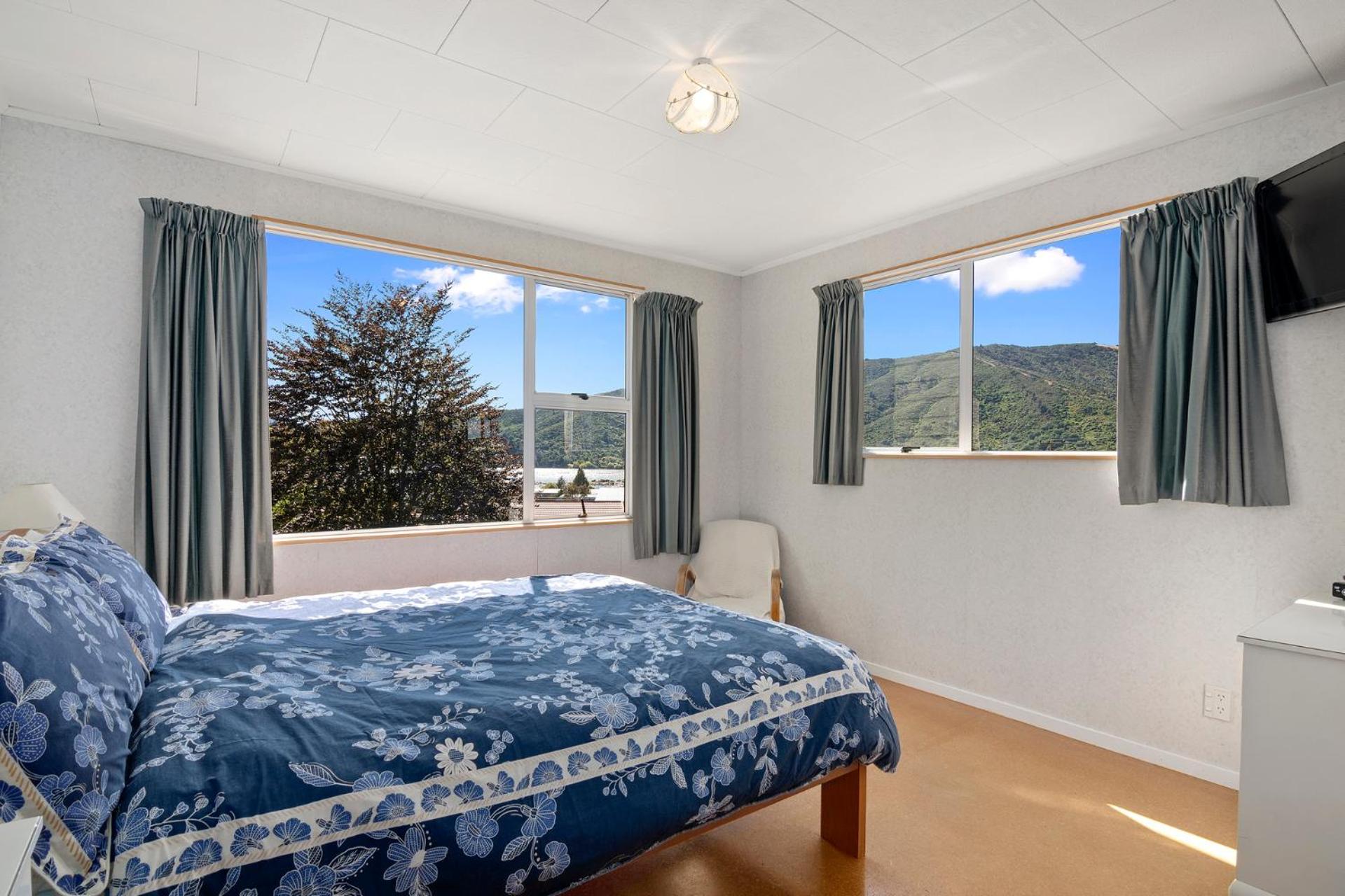 McFalls Bach - Havelock Holiday Home