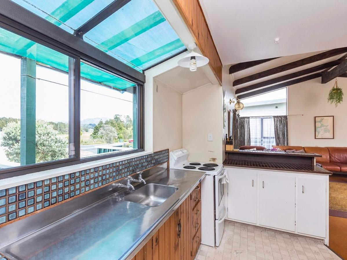 Kiwi Bach at Omaha - Omaha Holiday Home view 5
