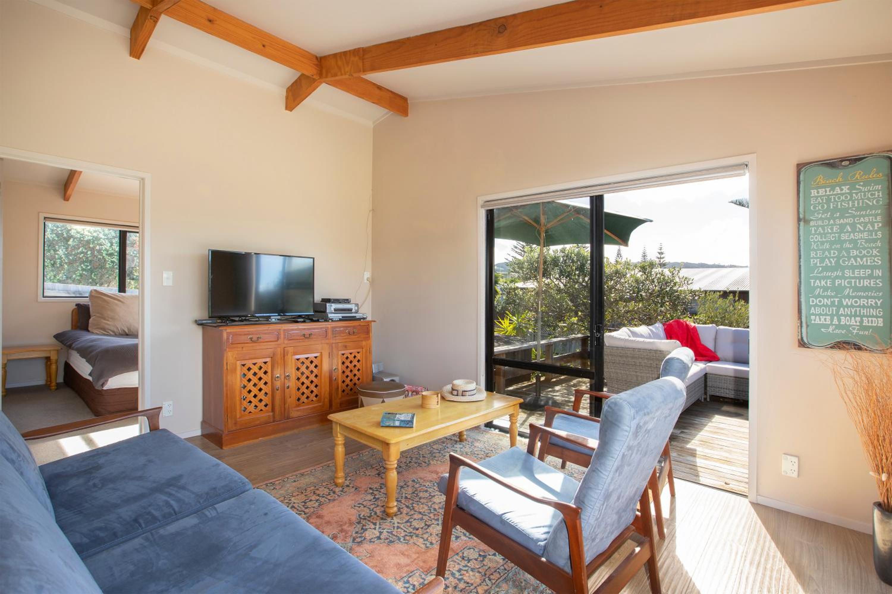 The Hideaway - Omaha Holiday Home view 5