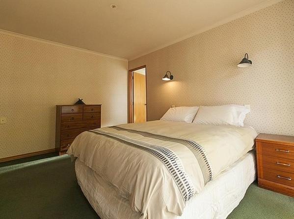Tranquil Tipperary - Arrowtown Holiday Home